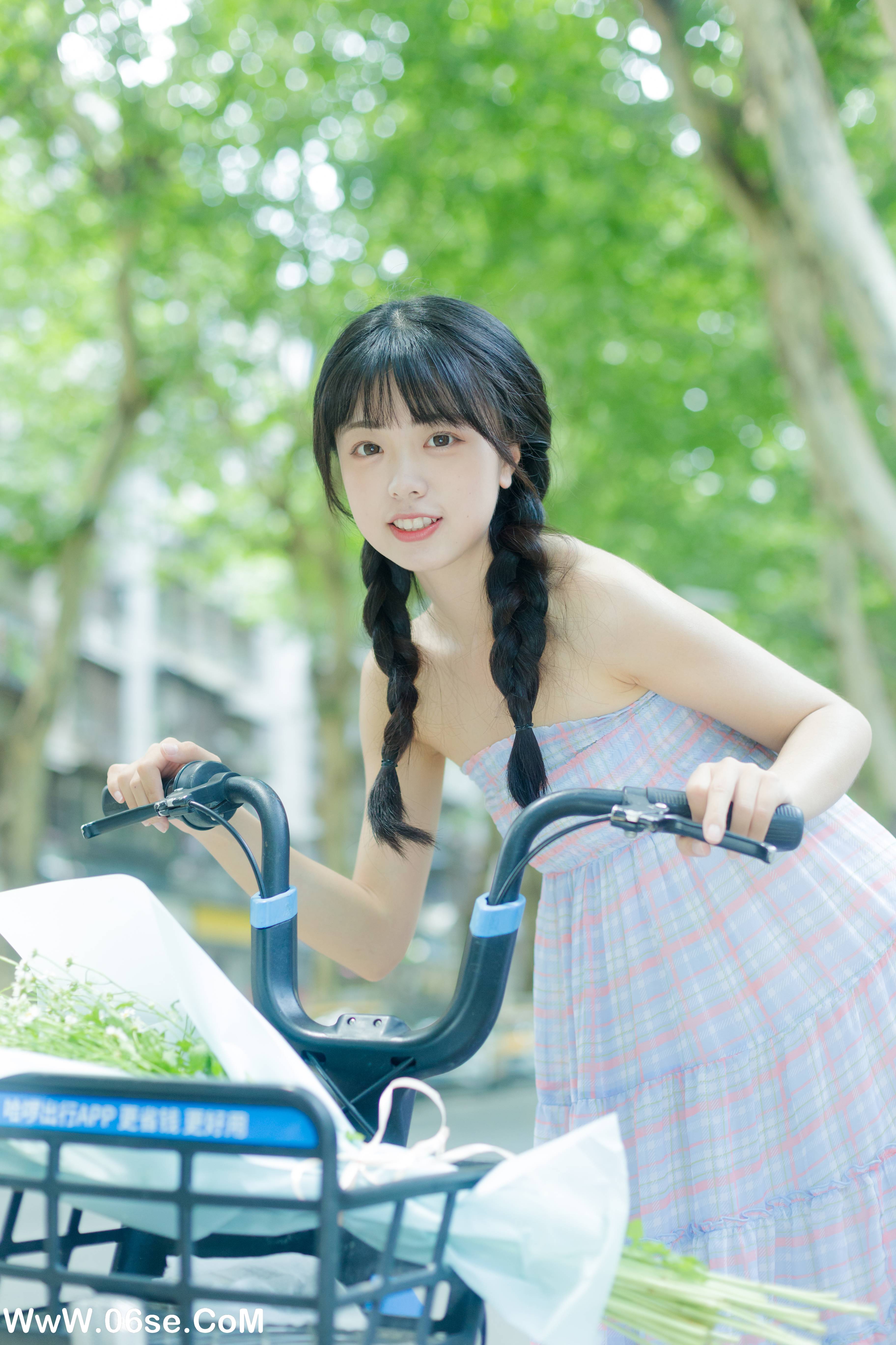 图片[5]-[YITUYU艺图语]2022.08.12 夏天是洋甘菊的气味 可爱泡泡呀[32+1P／265MB]-六色网