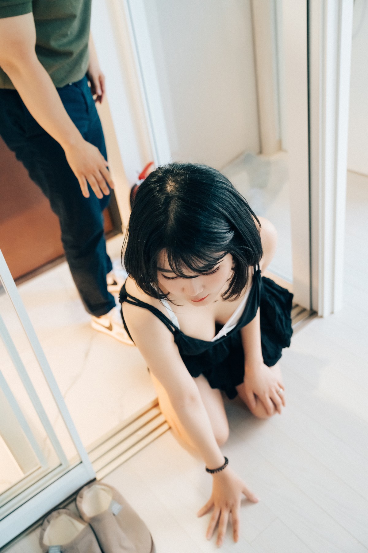 ZIA.Kwon 권지아, [Loozy] With Delivery Man Set.01 11