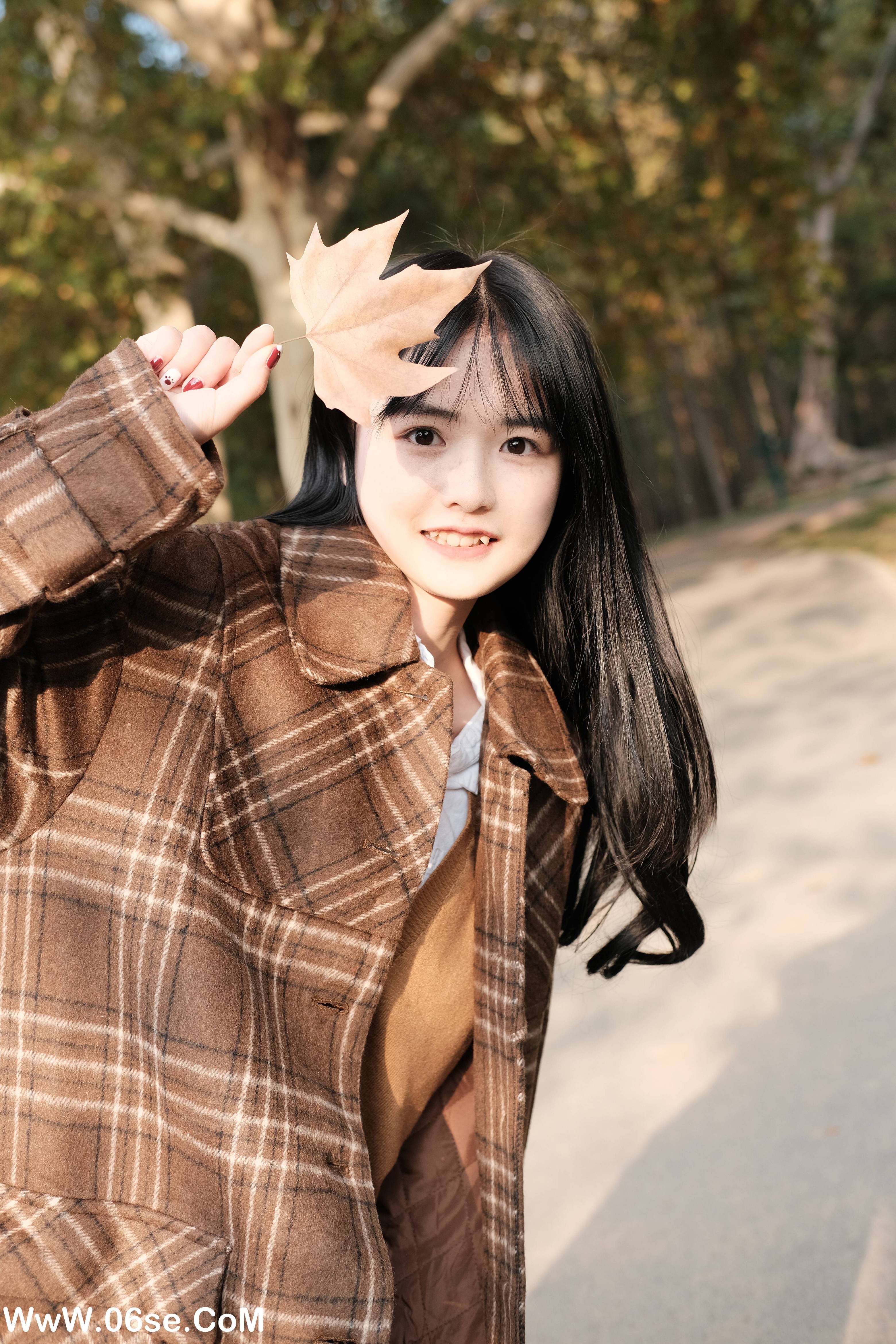 图片[23]-[YITUYU艺图语]2022.12.25 栗子深秋 小怡妹妹cute[28+1P／413MB]-六色网