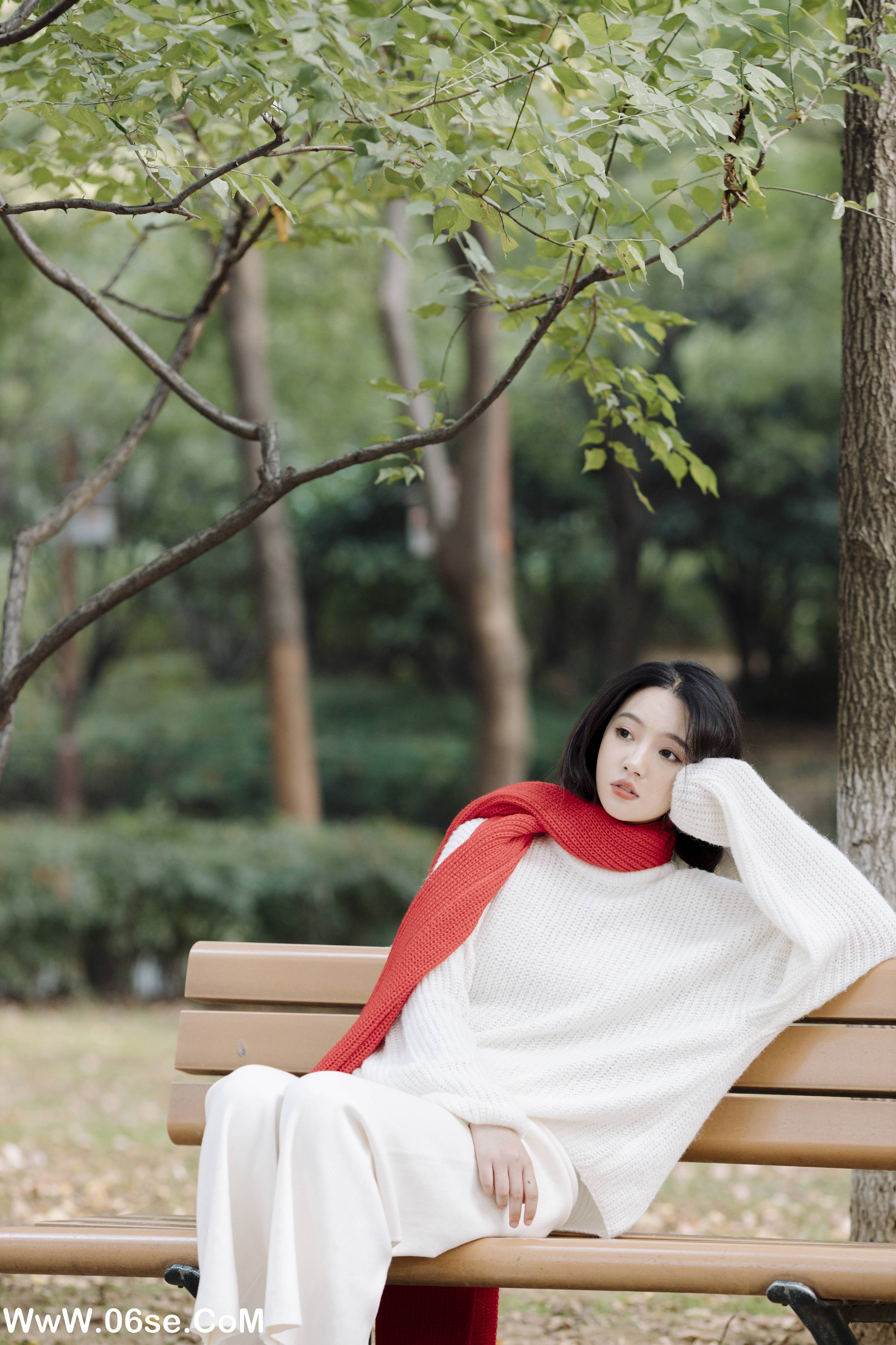 图片[30]-[YITUYU艺图语]2022.12.05 红色暖冬 幽灵胡子[45+1P／686MB]-六色网