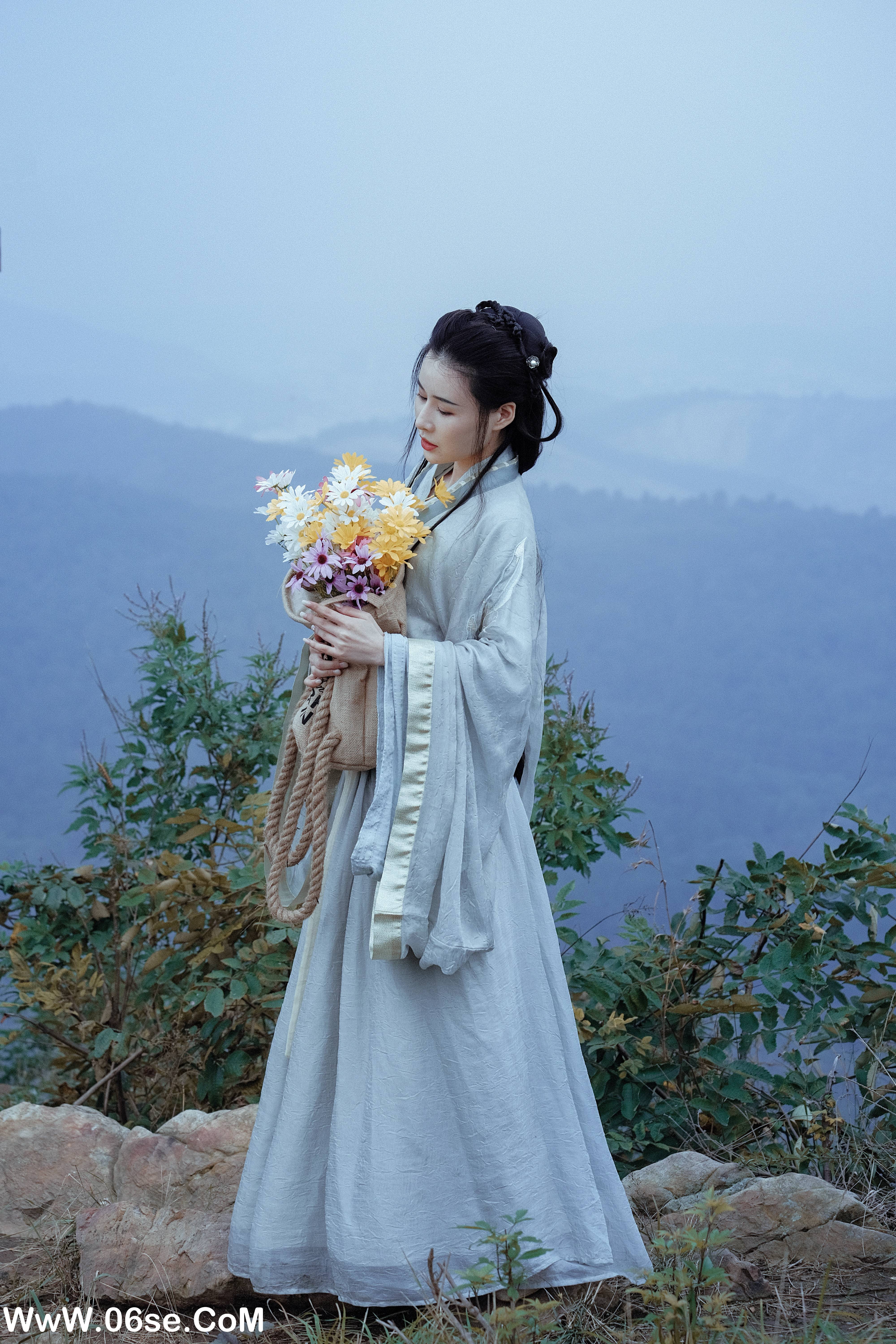 图片[12]-[YITUYU艺图语]2022.02.22 远山无月见秋灯 雅熙[25+1P／359MB]-六色网