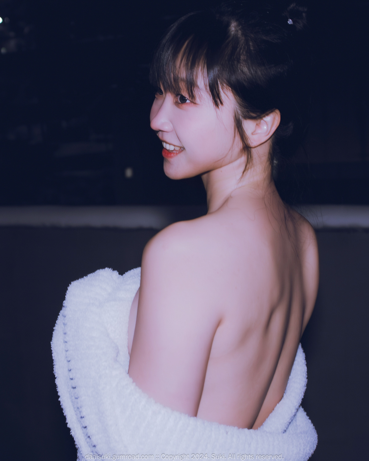 Suki 숙희, Photobook “Snowy Night” Set.01 10