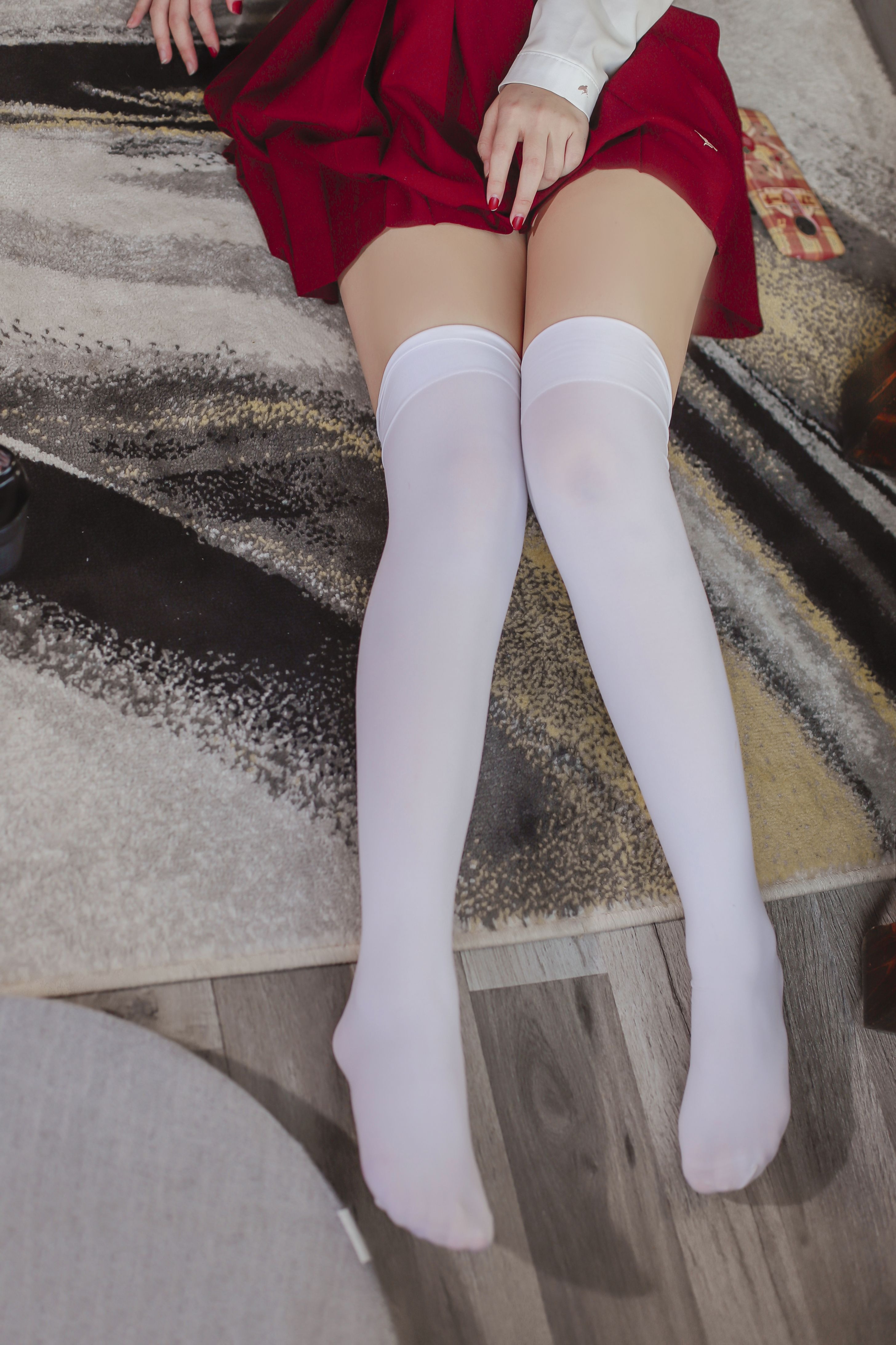 日奈娇 - JK少女红裙 [28P-276MB] 16
