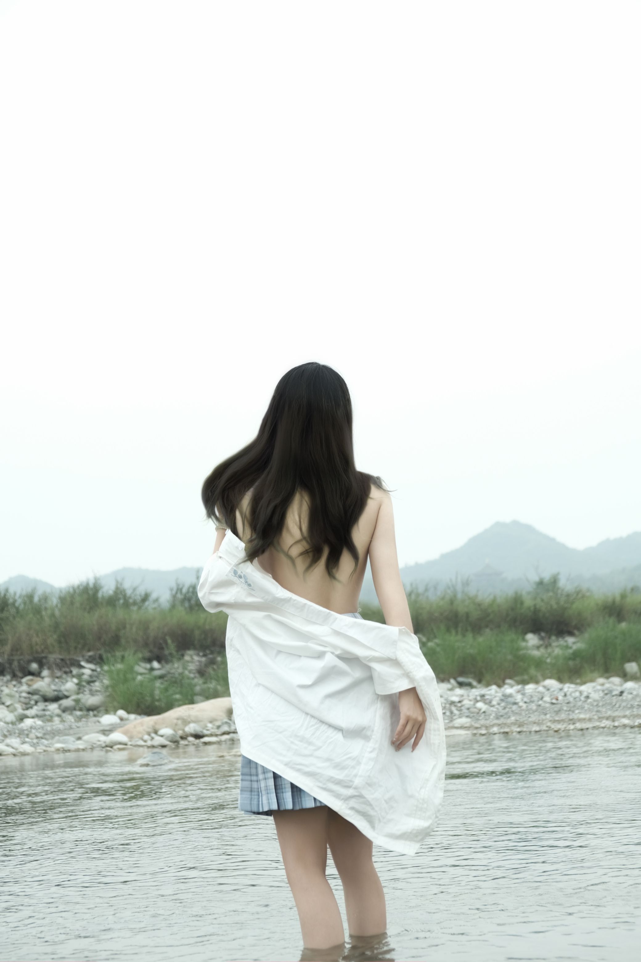 eloise软软 - 河边JK 45