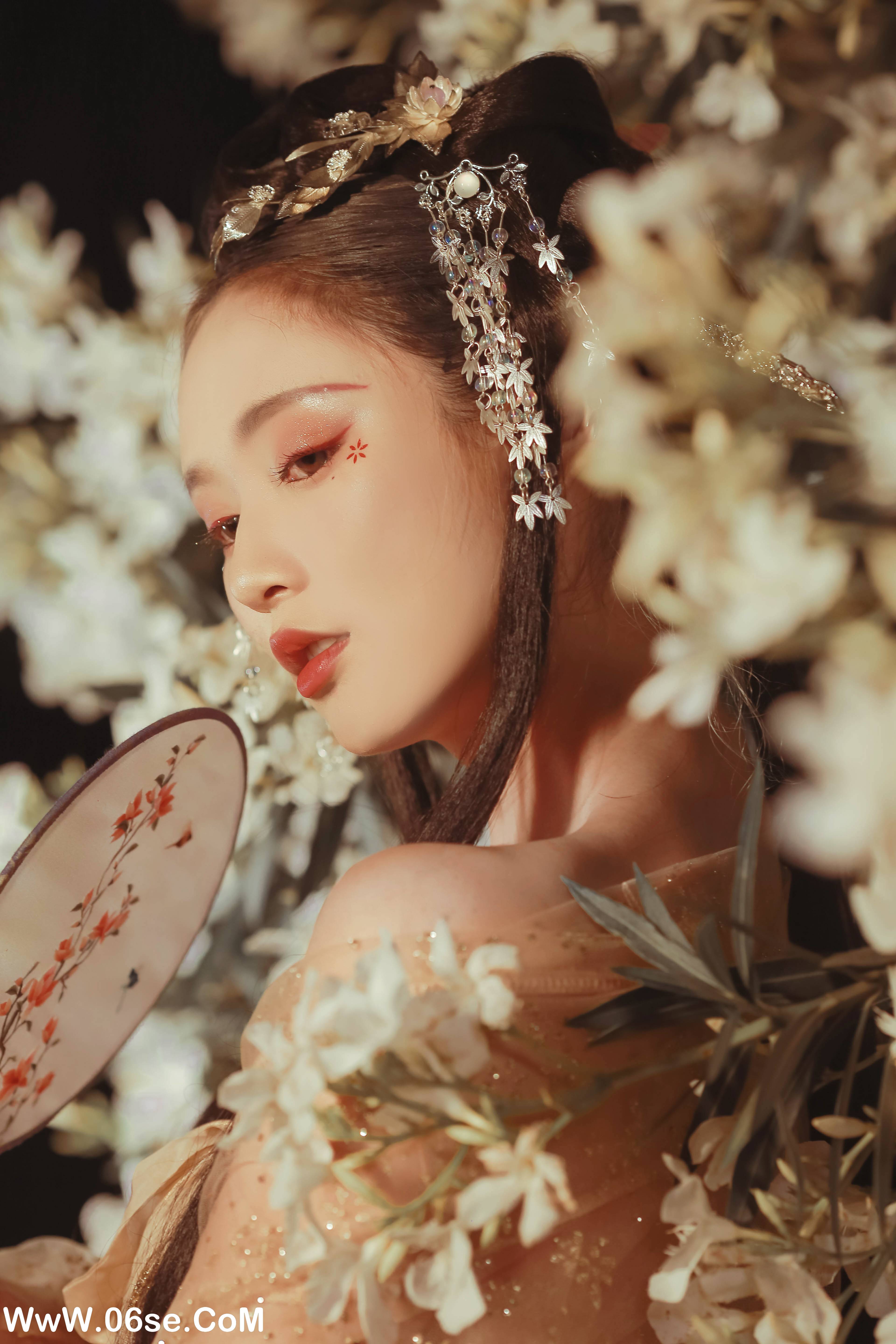 图片[16]-[YITUYU艺图语]2022.11.30 满身花影倩人扶 奶文文[22+1P／109MB]-六色网