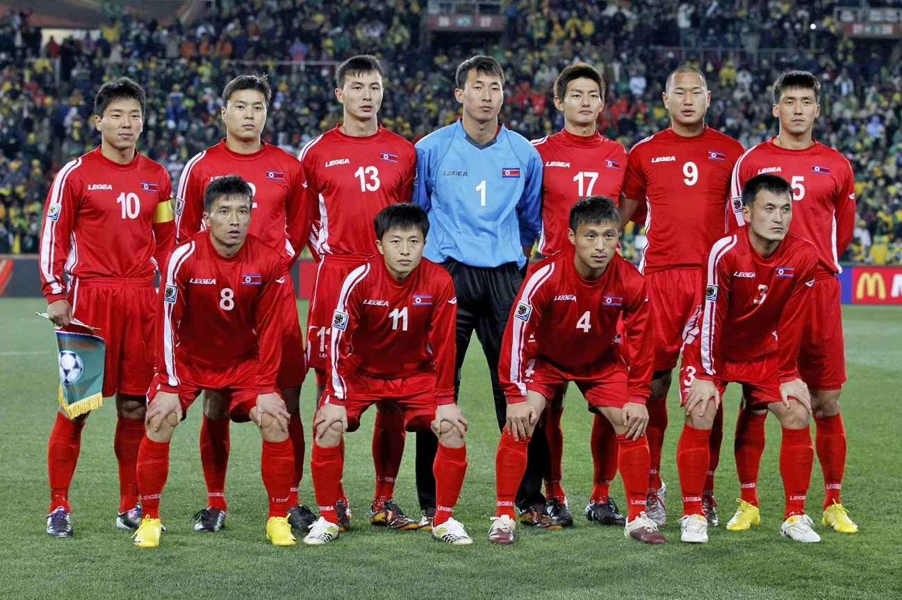 Футбольные команды кореи. North Korea National Football Team. Сборная Кореи 2002. Футбольная премьер-лига КНДР. Футбольная сборная Кореи состав.