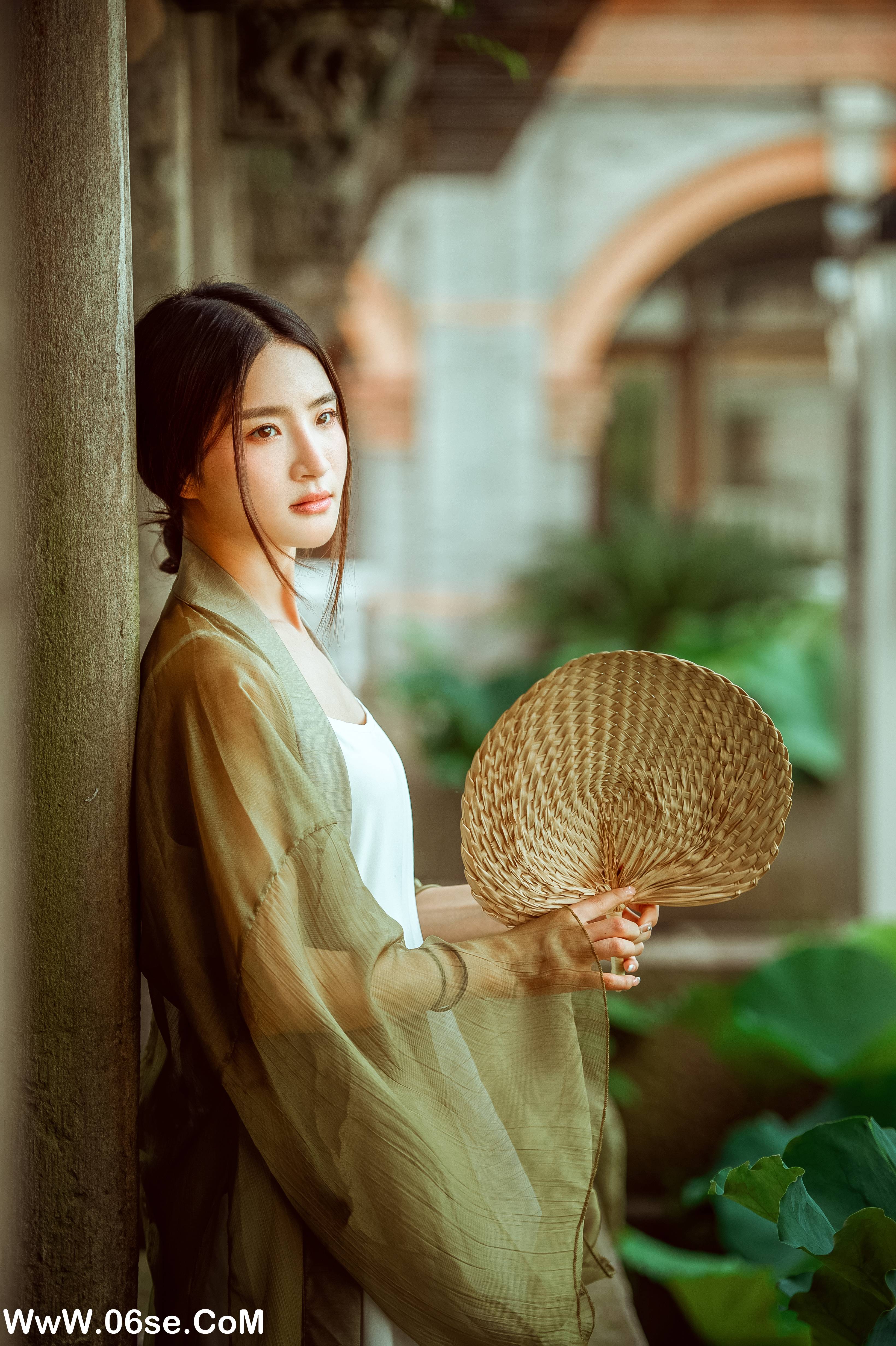 图片[36]-[YITUYU艺图语]2022.08.07 荷韵 Smile[38+1P／451MB]-六色网