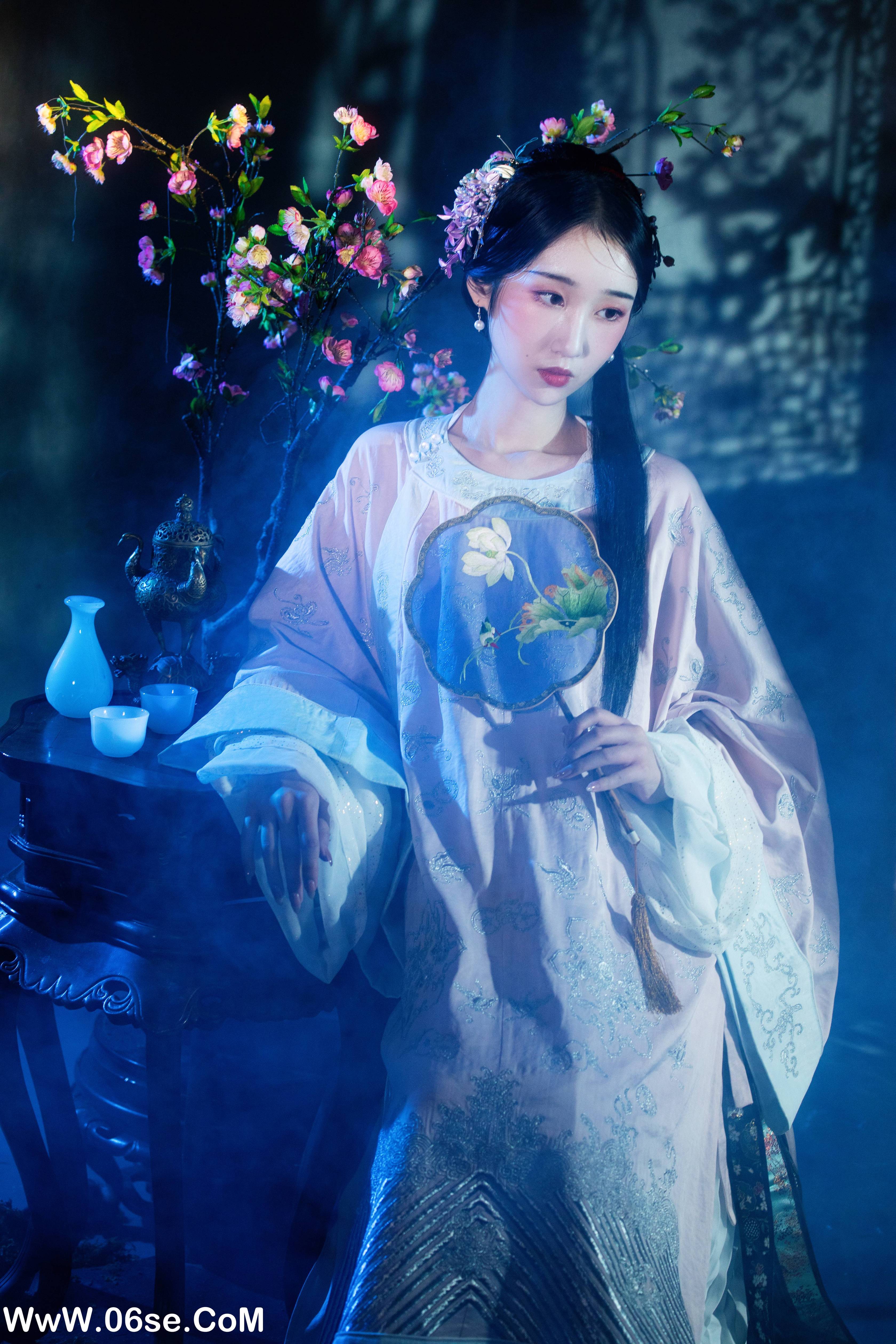 图片[16]-[YITUYU艺图语]2022.07.09 清平乐 君君[19+1P／267MB]-六色网