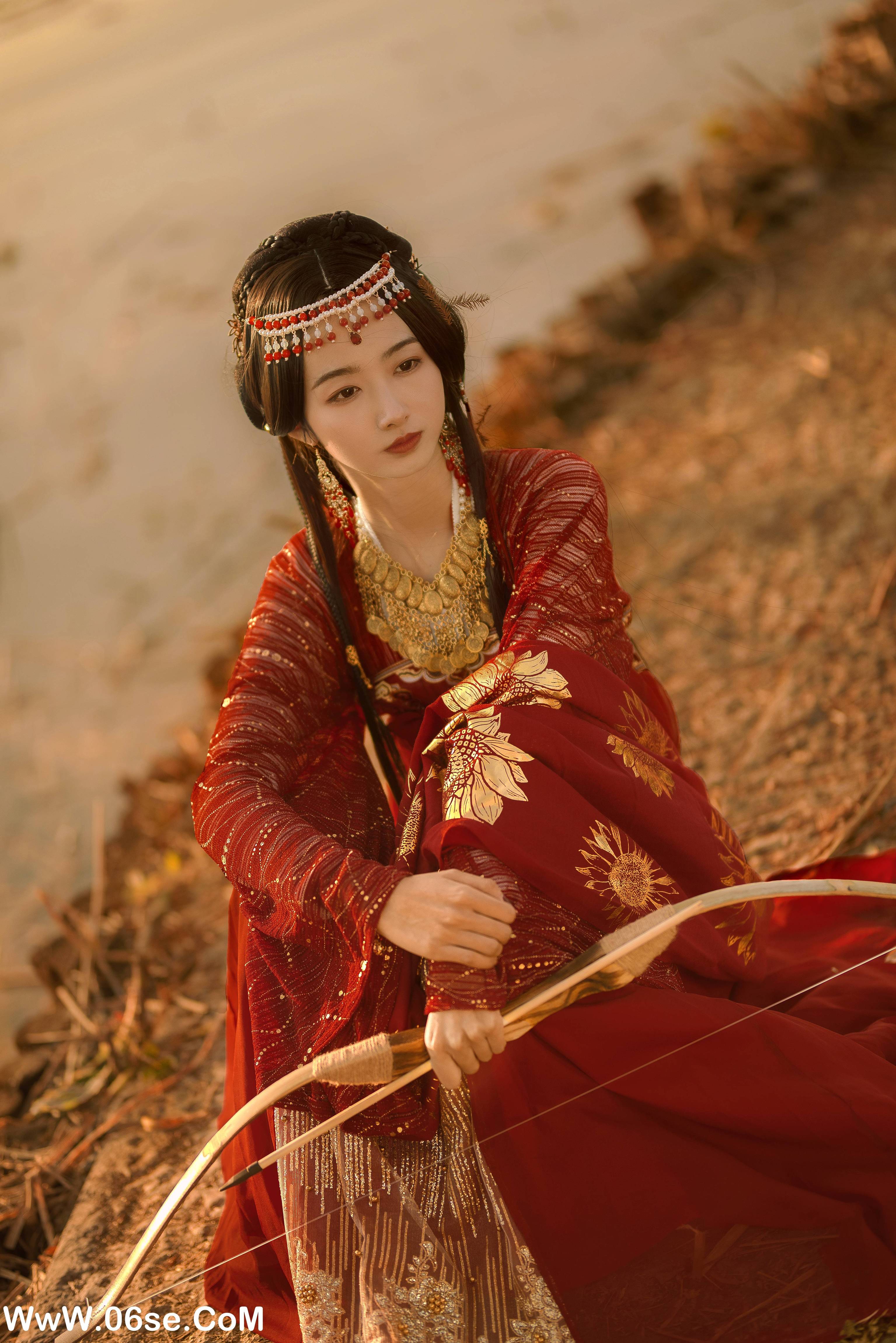 图片[5]-[YITUYU艺图语]2022.02.22 初见 刀背藏楚哥_c[18+1P／214MB]-六色网