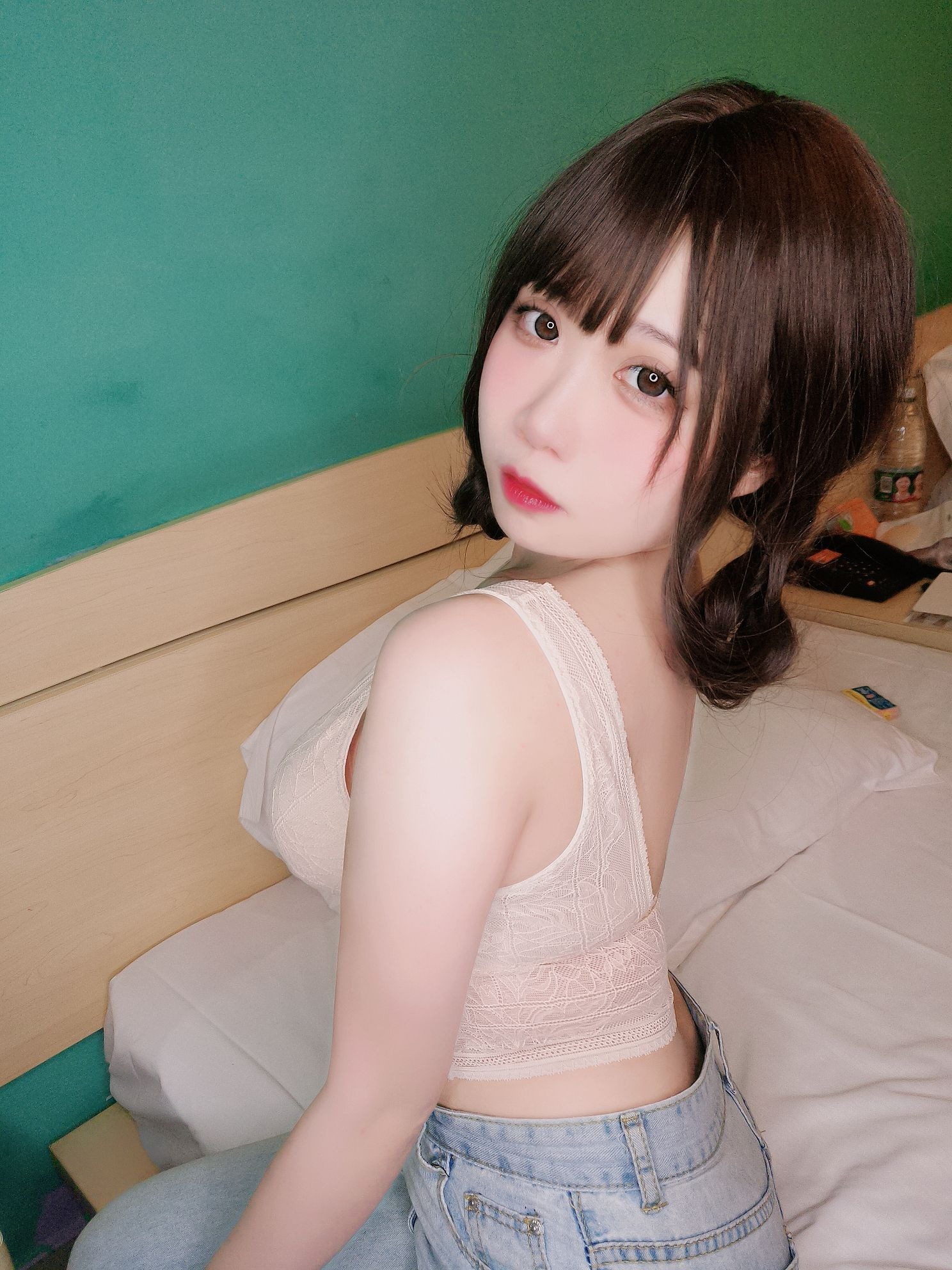 贞子蜜桃 - NO.005 v领内搭 [10P1V-320MB] 10