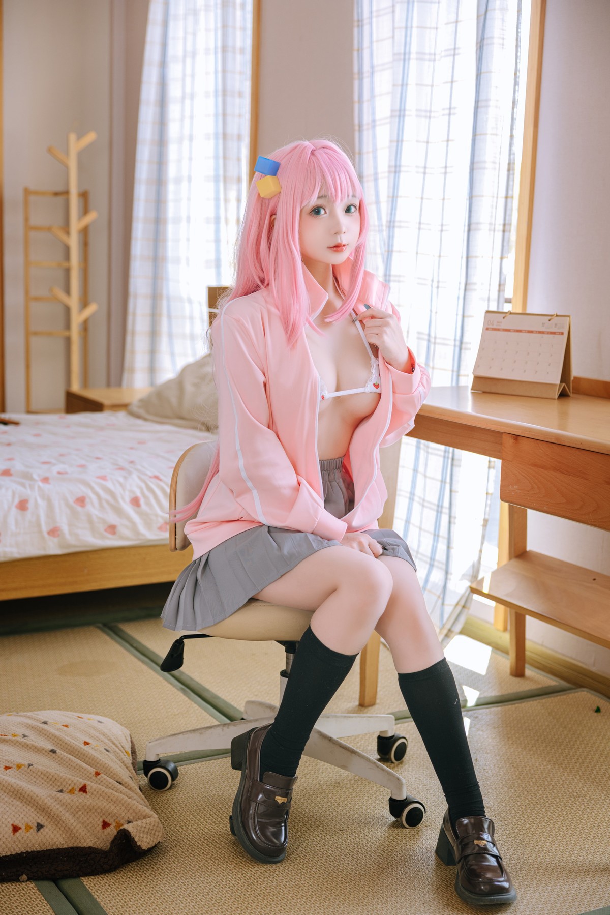 Cosplay 日奈娇 小孤独 14
