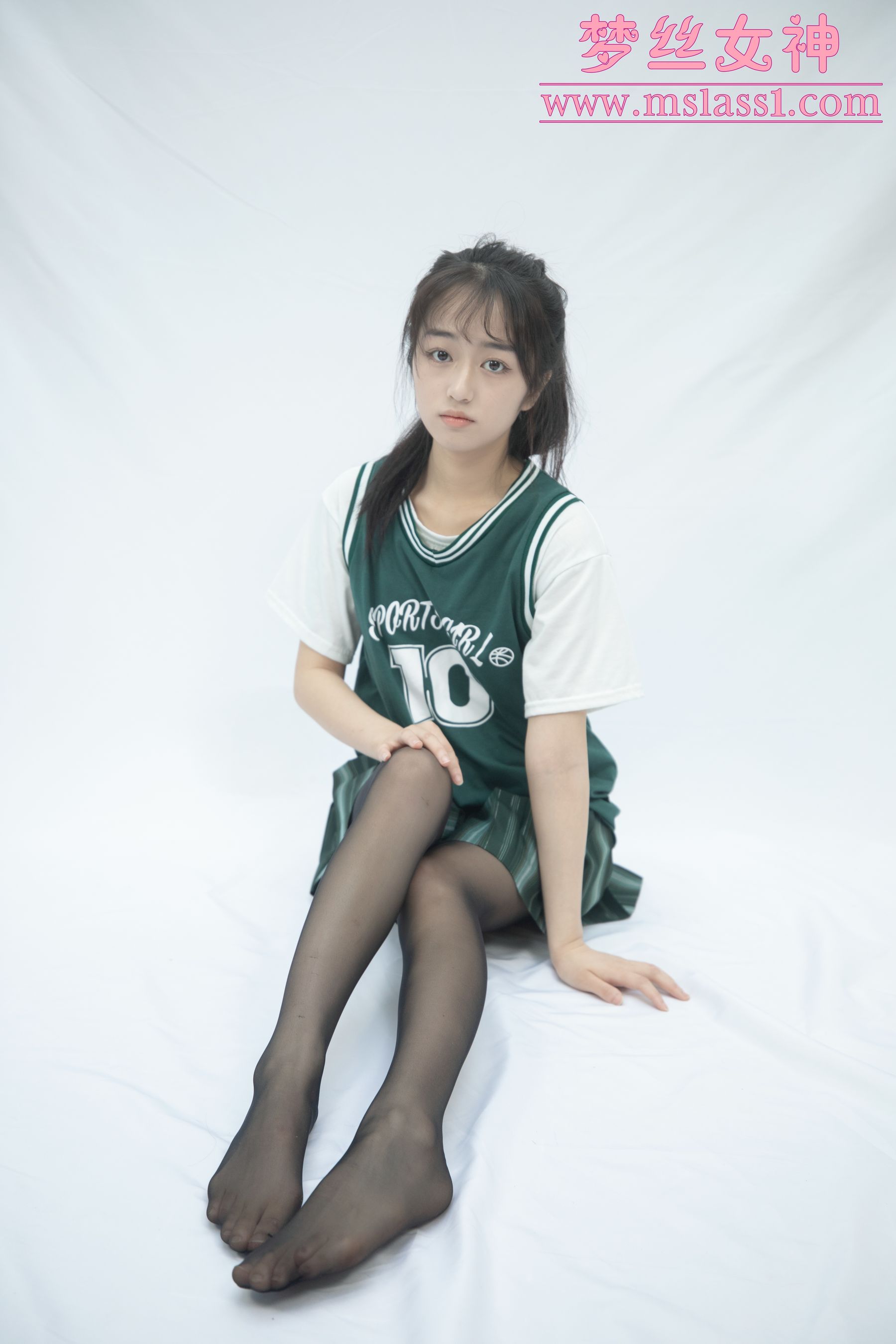 [梦丝女神MSLASS]_王娇娇_球衣黑丝-写真图集共35P 6