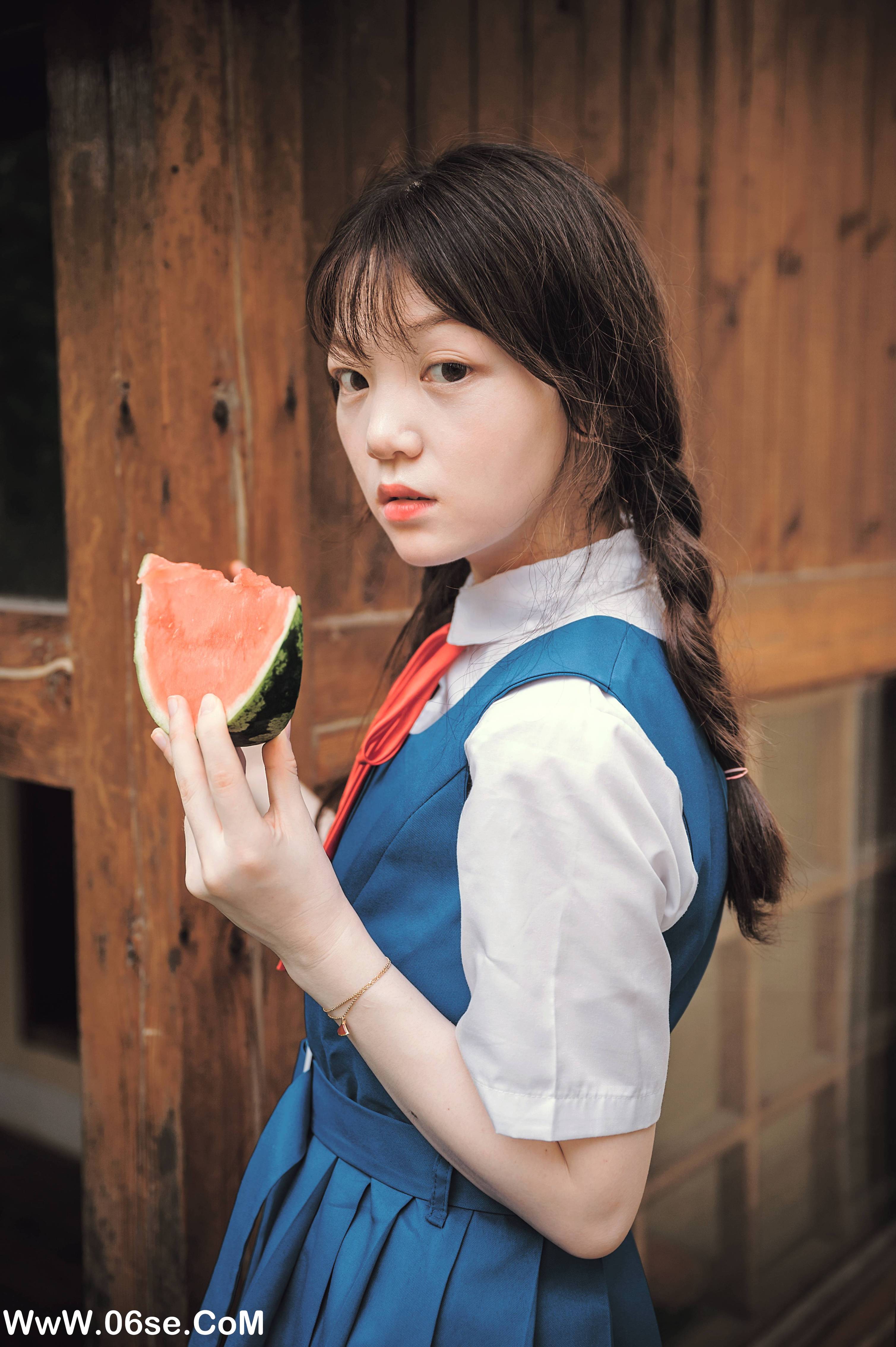 图片[16]-[YITUYU艺图语]2022.08.28 有西瓜的夏天 奶小白是金鱼[28+1P／363MB]-六色网