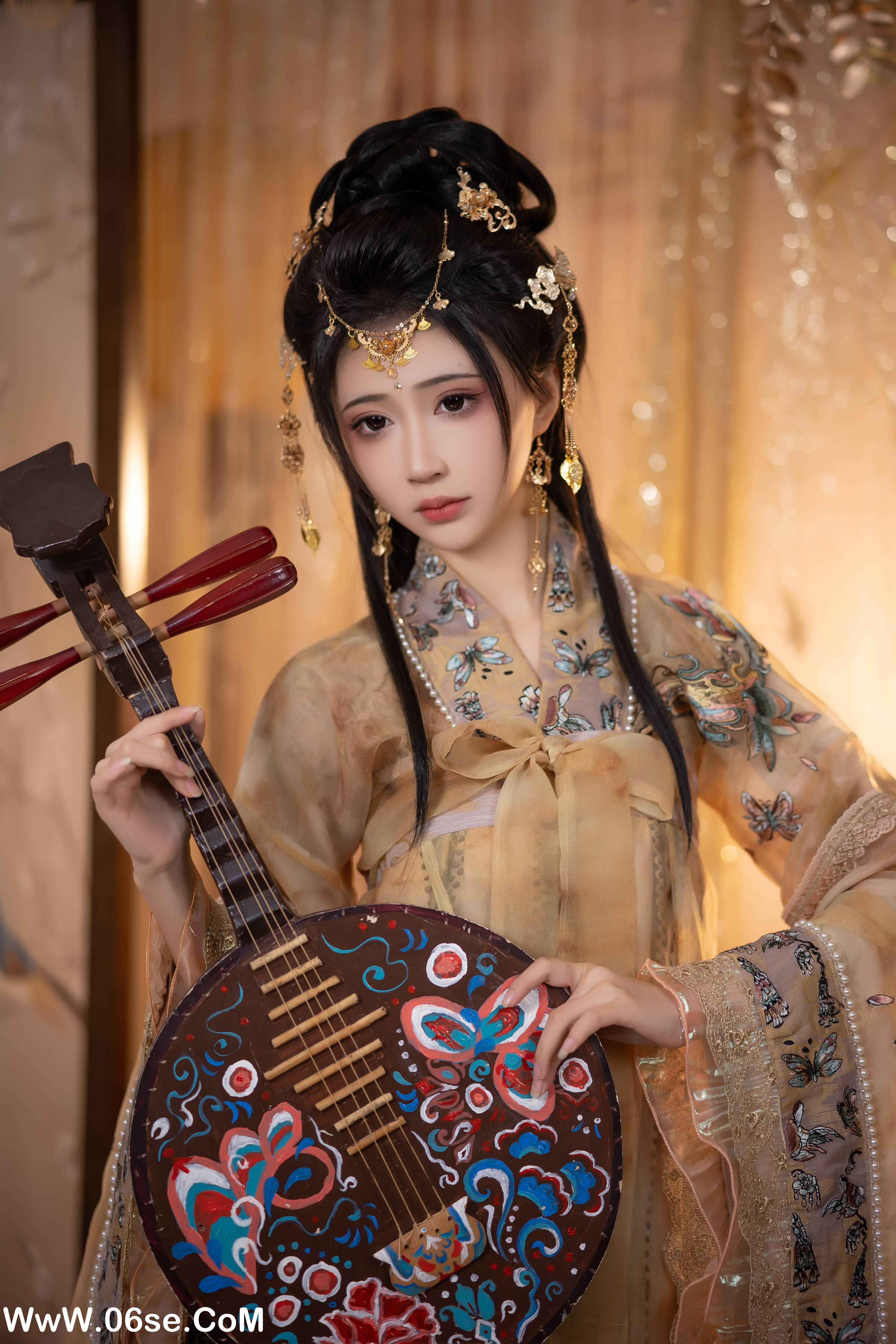 图片[16]-[YITUYU艺图语]2022.12.23 金陵月 -绮罗生的小苏苏-[27+1P／261MB]-六色网