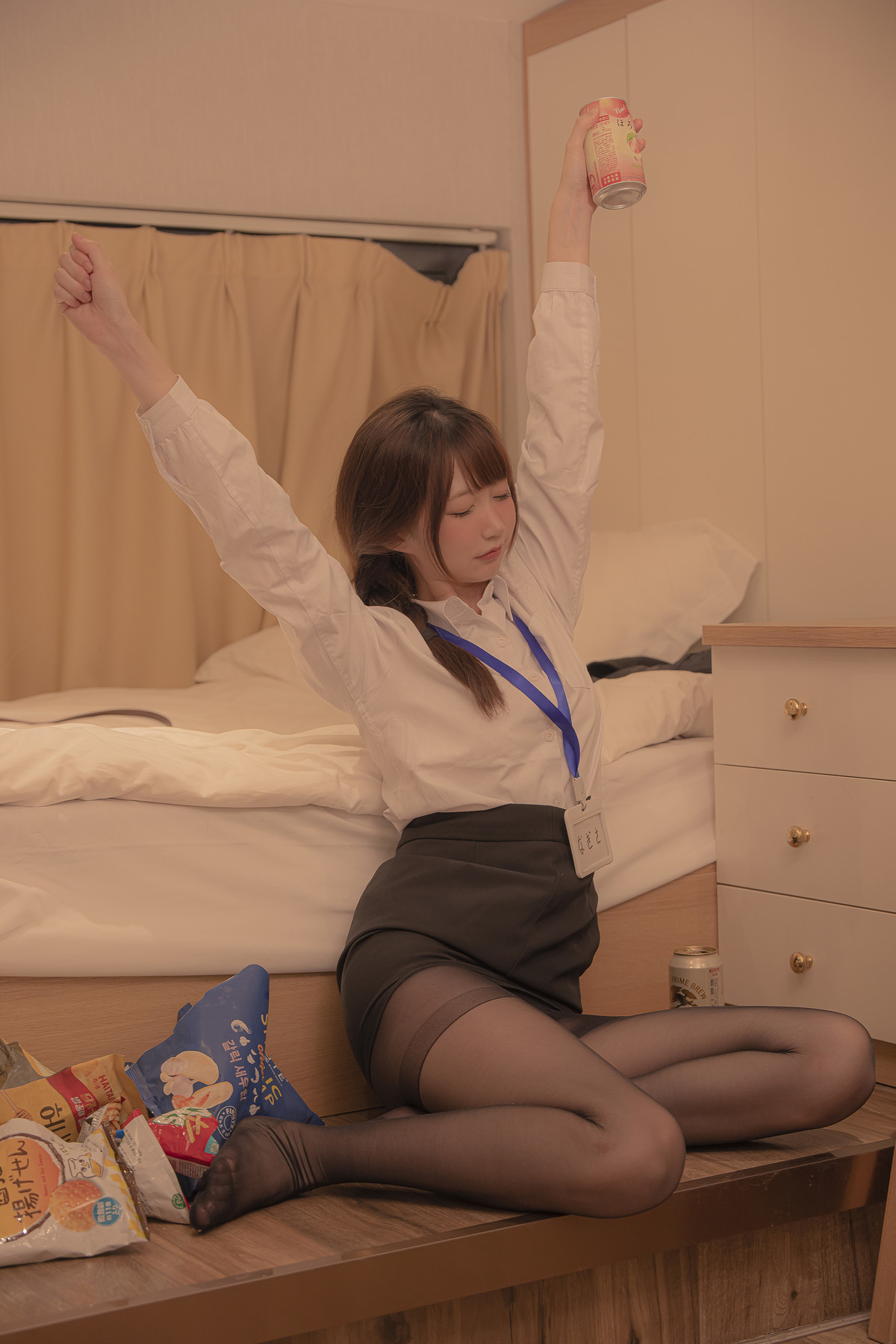 Cosplay Nagisa魔物喵 醉酒的办公室女郎 Set.01 31