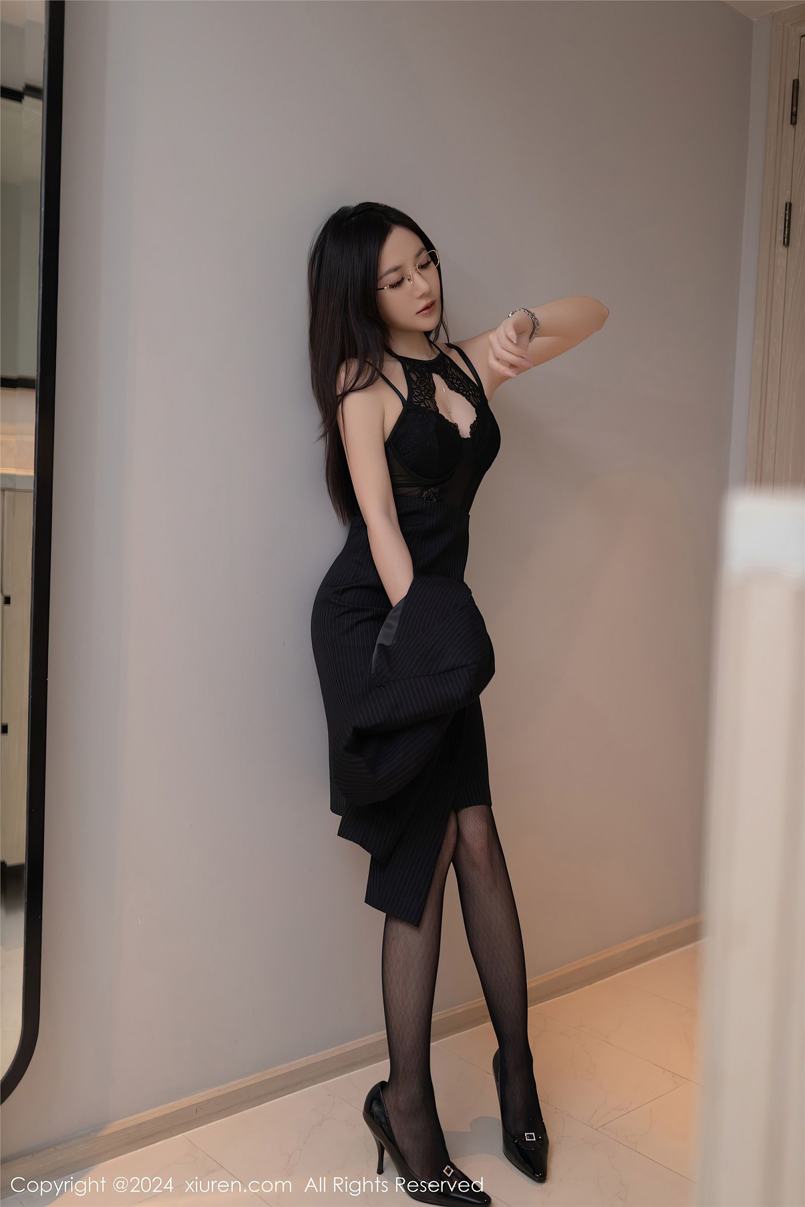 图片[6]-[XIUREN秀人网] 2024.01.19 NO.7992 鱼子酱Fish-六色网