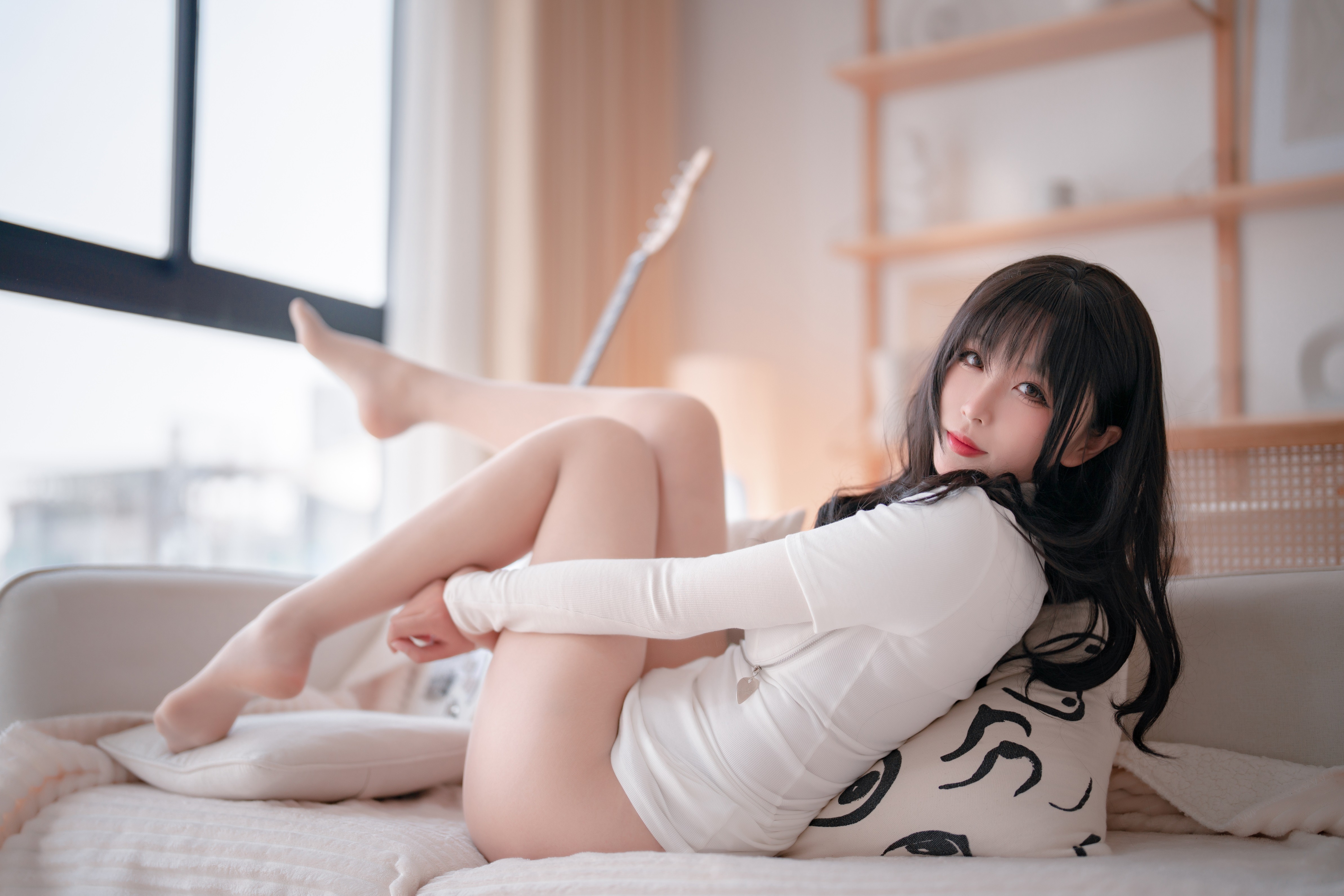 轩萧学姐 吉他妹妹肉丝套 [61P-107MB] 33