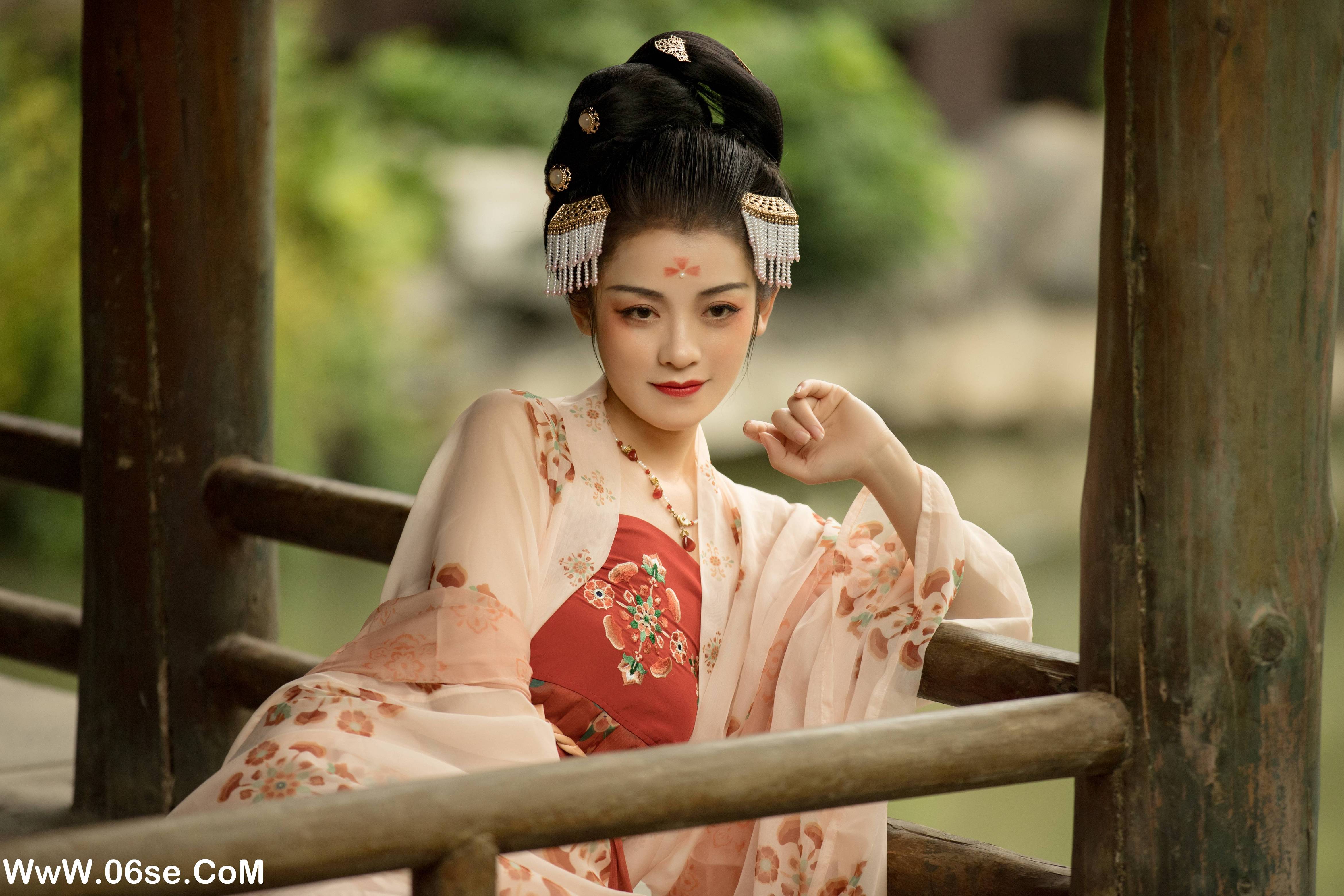 图片[40]-[YITUYU艺图语]2022.07.06 阙楼霓裳 清沅斋[42+1P／585MB]-六色网