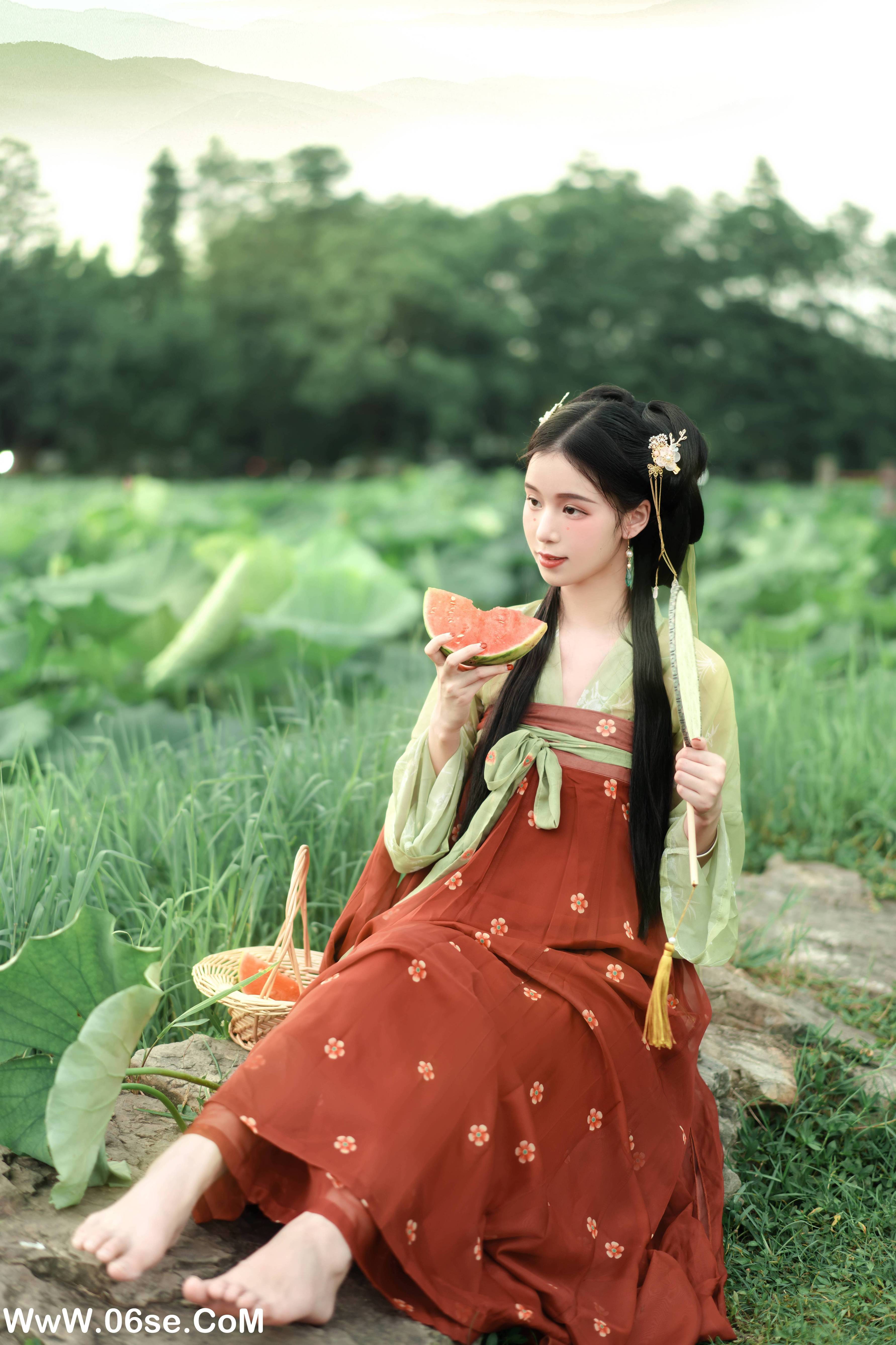 图片[16]-[YITUYU艺图语]2022.09.24 夏荷 仓央是大魔王[20+1P／406MB]-六色网