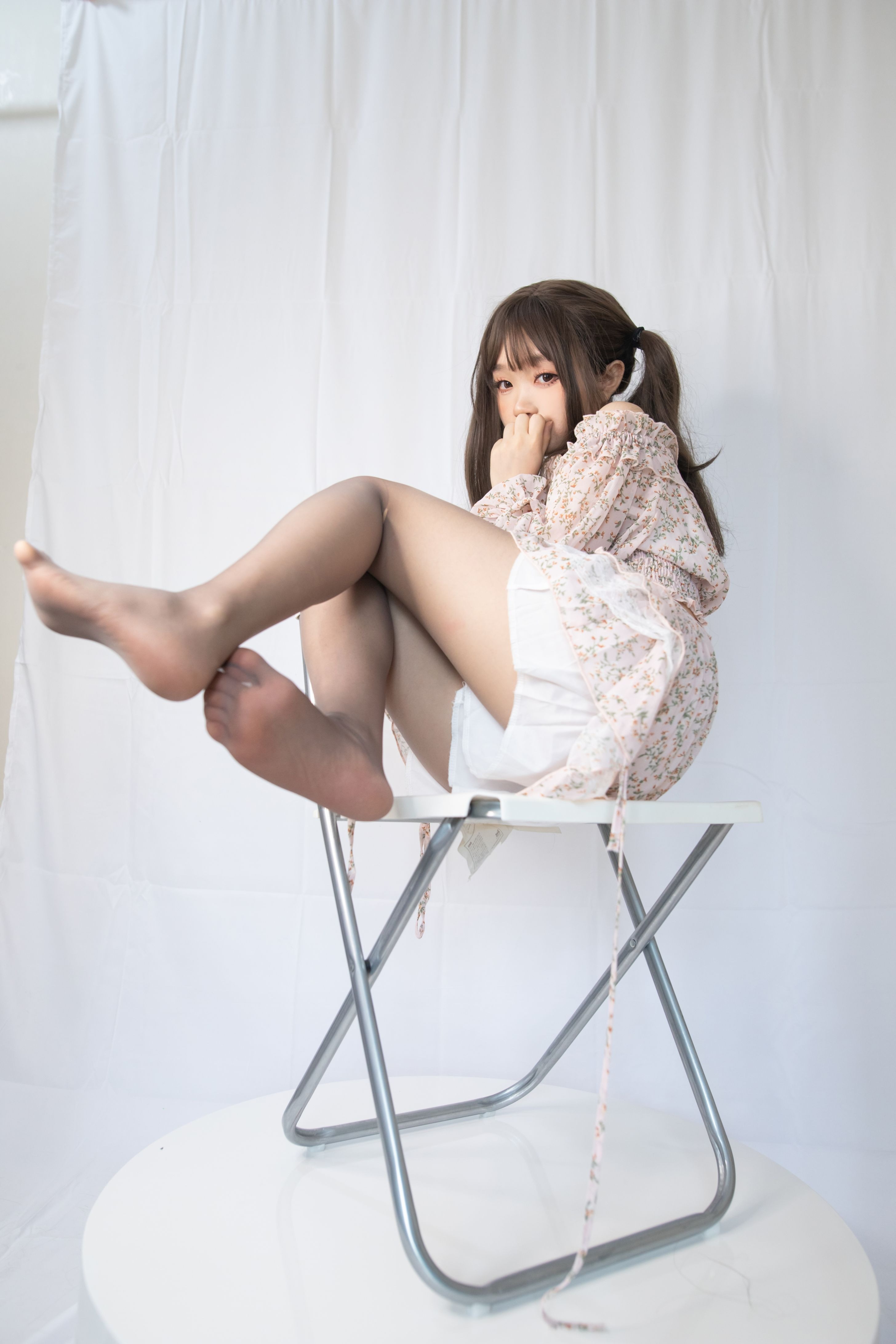 神沢永莉 - 灰丝花裙子 [26P 218MB] 26