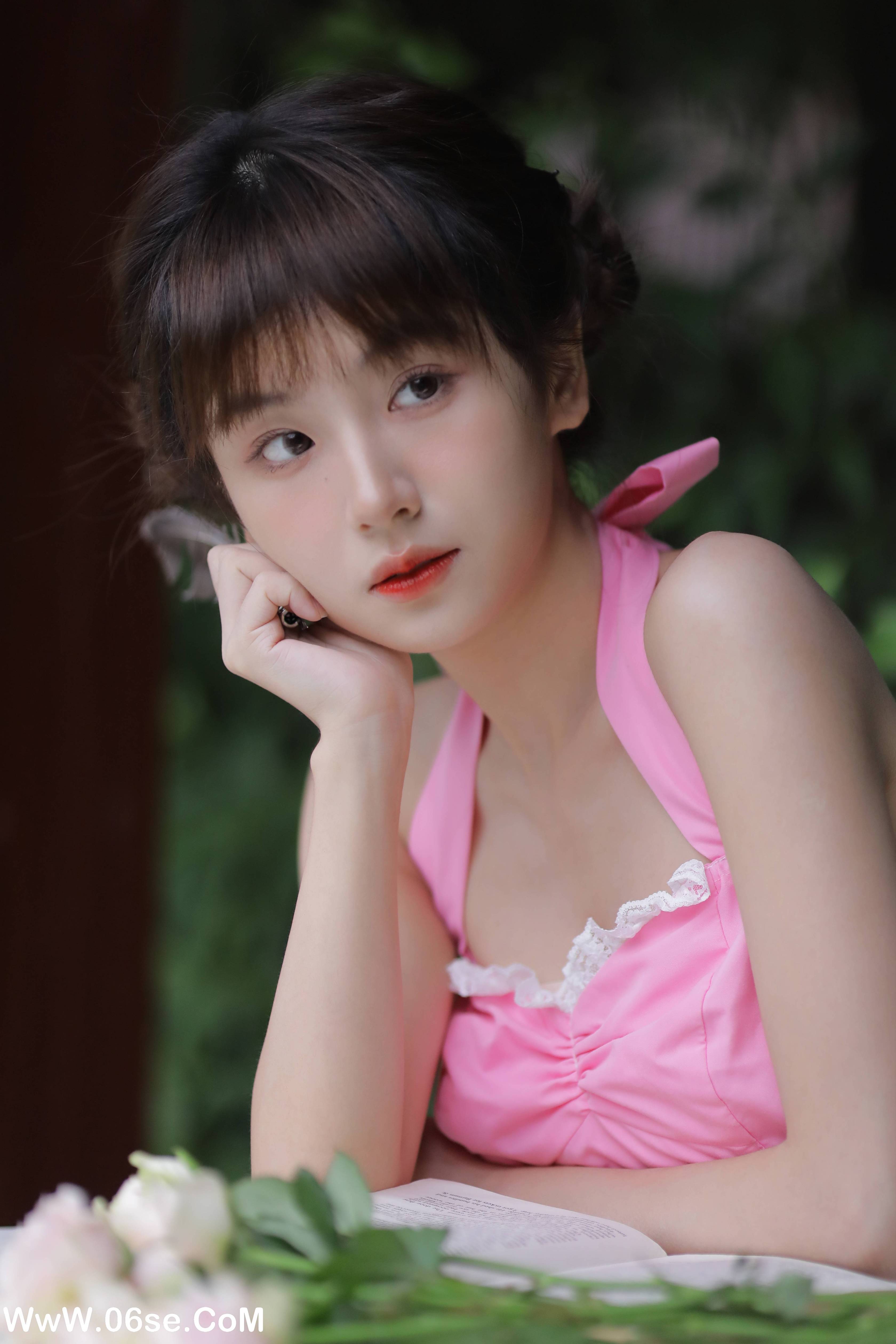 图片[31]-[YITUYU艺图语]2022.11.21 粉色背带裤 顾林x[31+1P／356MB]-六色网