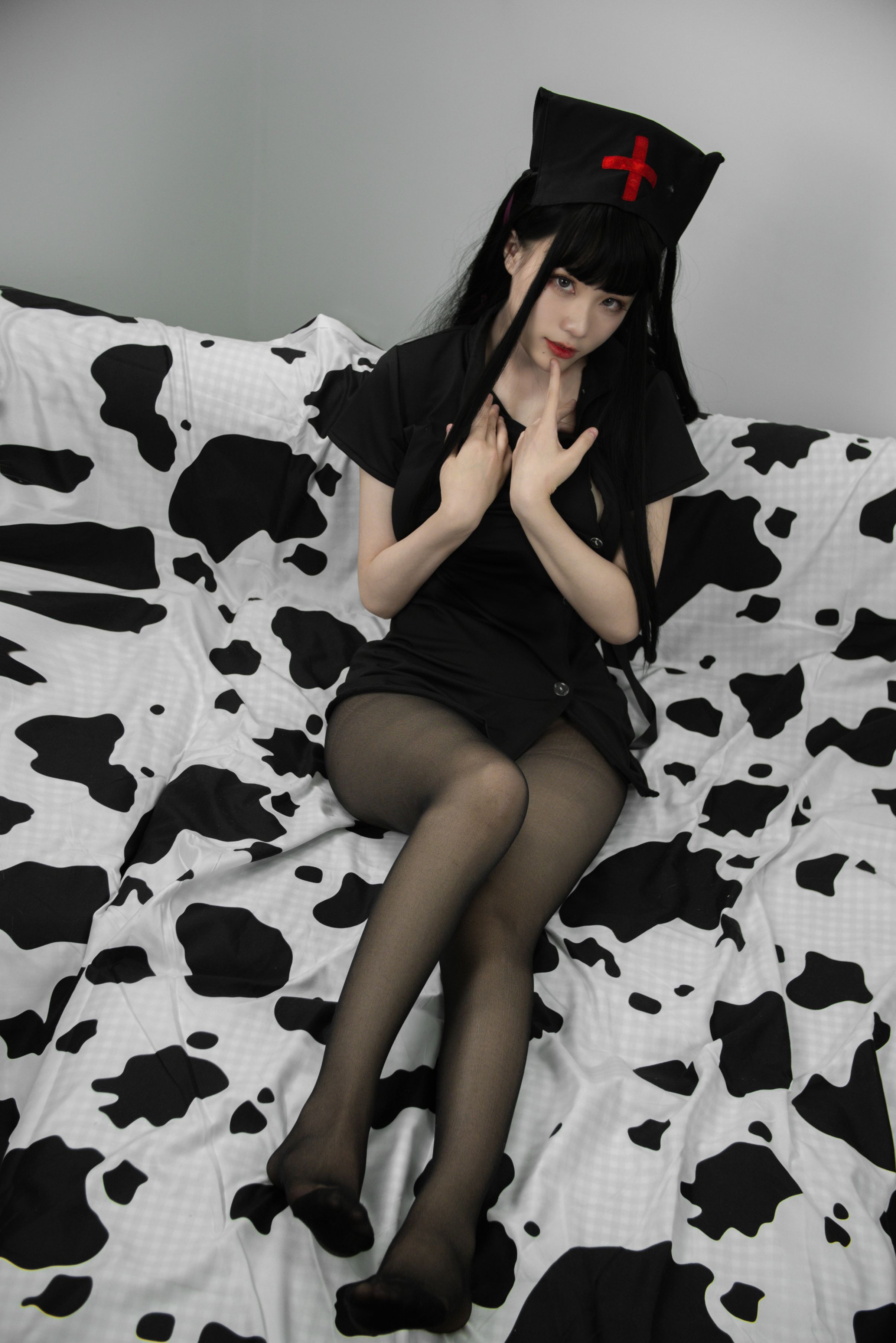 NO.002 黑色护士 [58P-515MB] 30