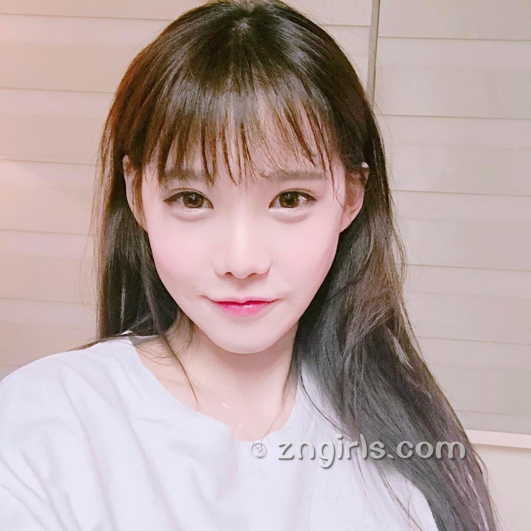 [Image: 4ebdaa7fc8703a8939698.jpg]