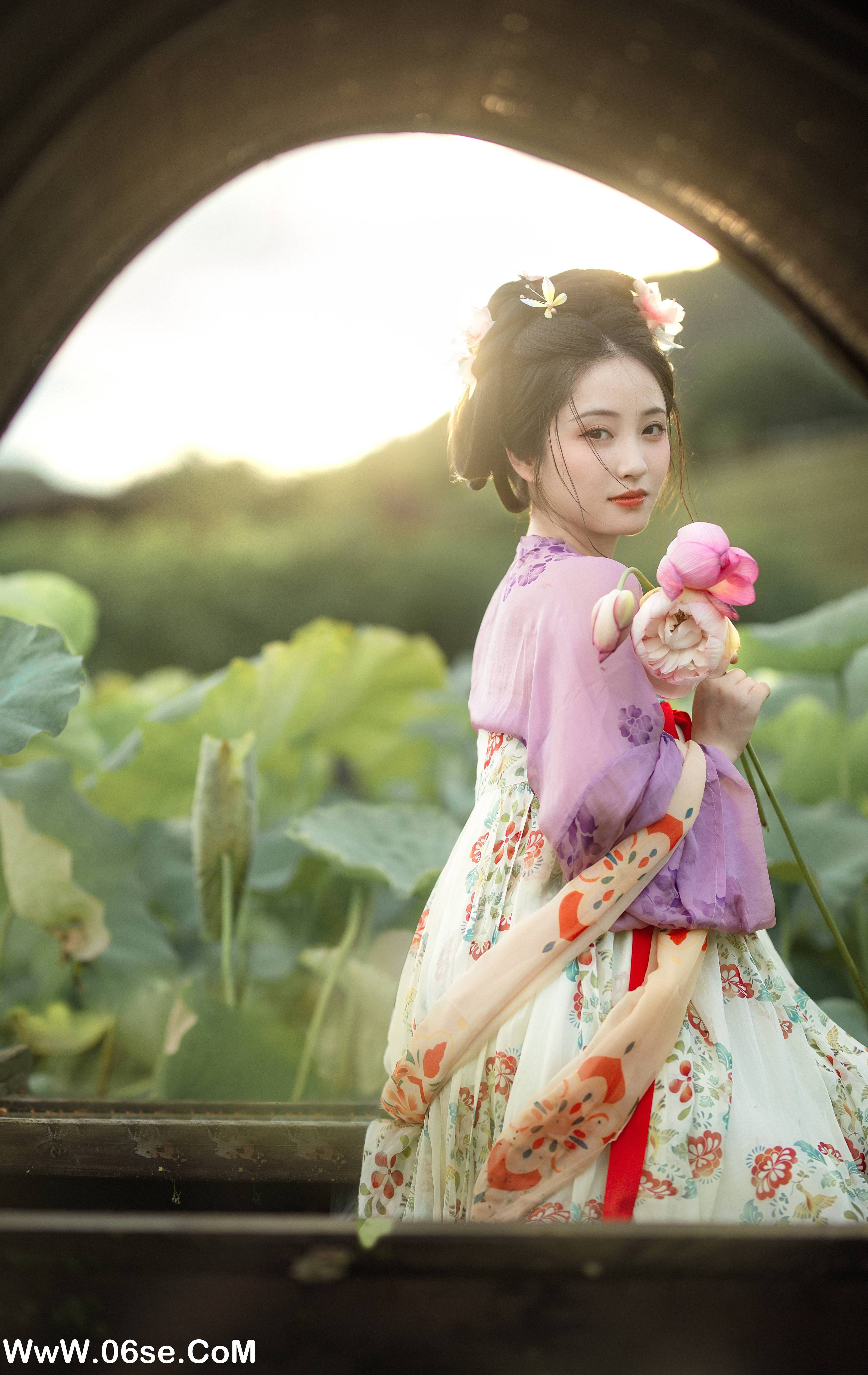 图片[7]-[YITUYU艺图语]2022.08.31 采荷 小温暖想要个大太阳[21+1P／486MB]-六色网