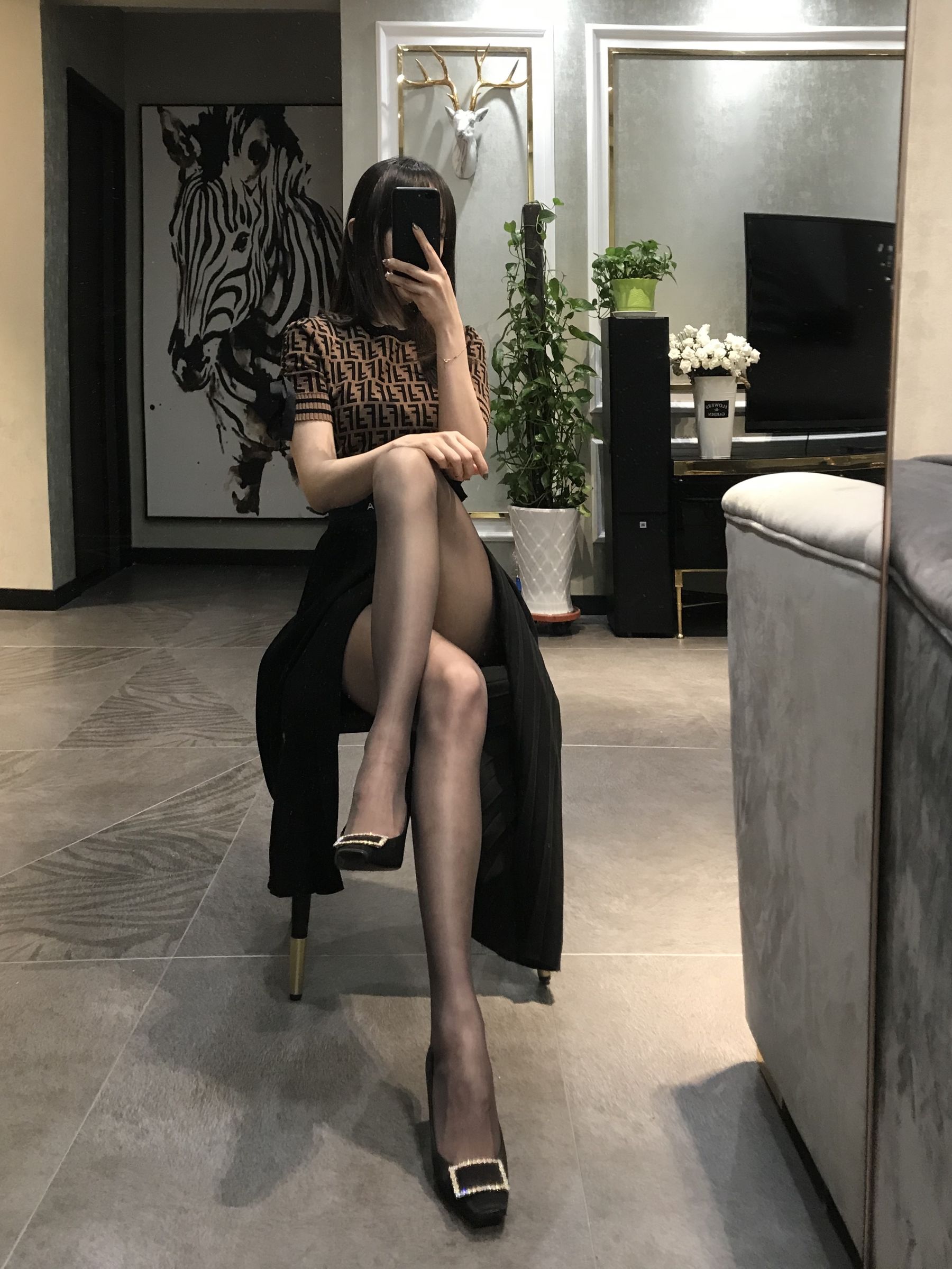 [福利COS]_丝足博主麋鹿_Monroe_2020.04.23_丝袜展示-写真图集共52P 6