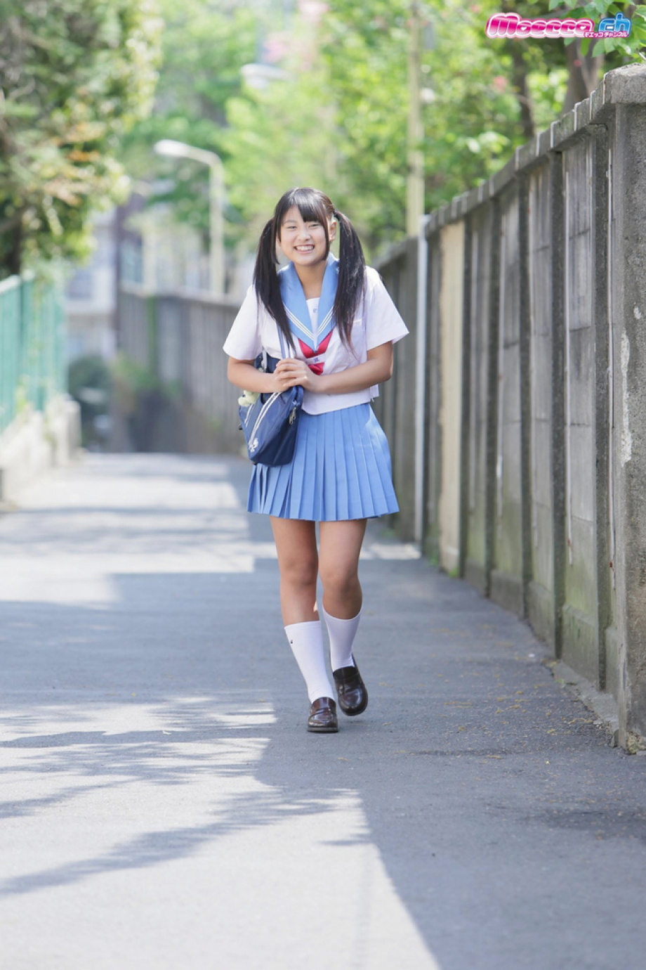 [Image: 4f8a593c31e0b636d476c.jpg]