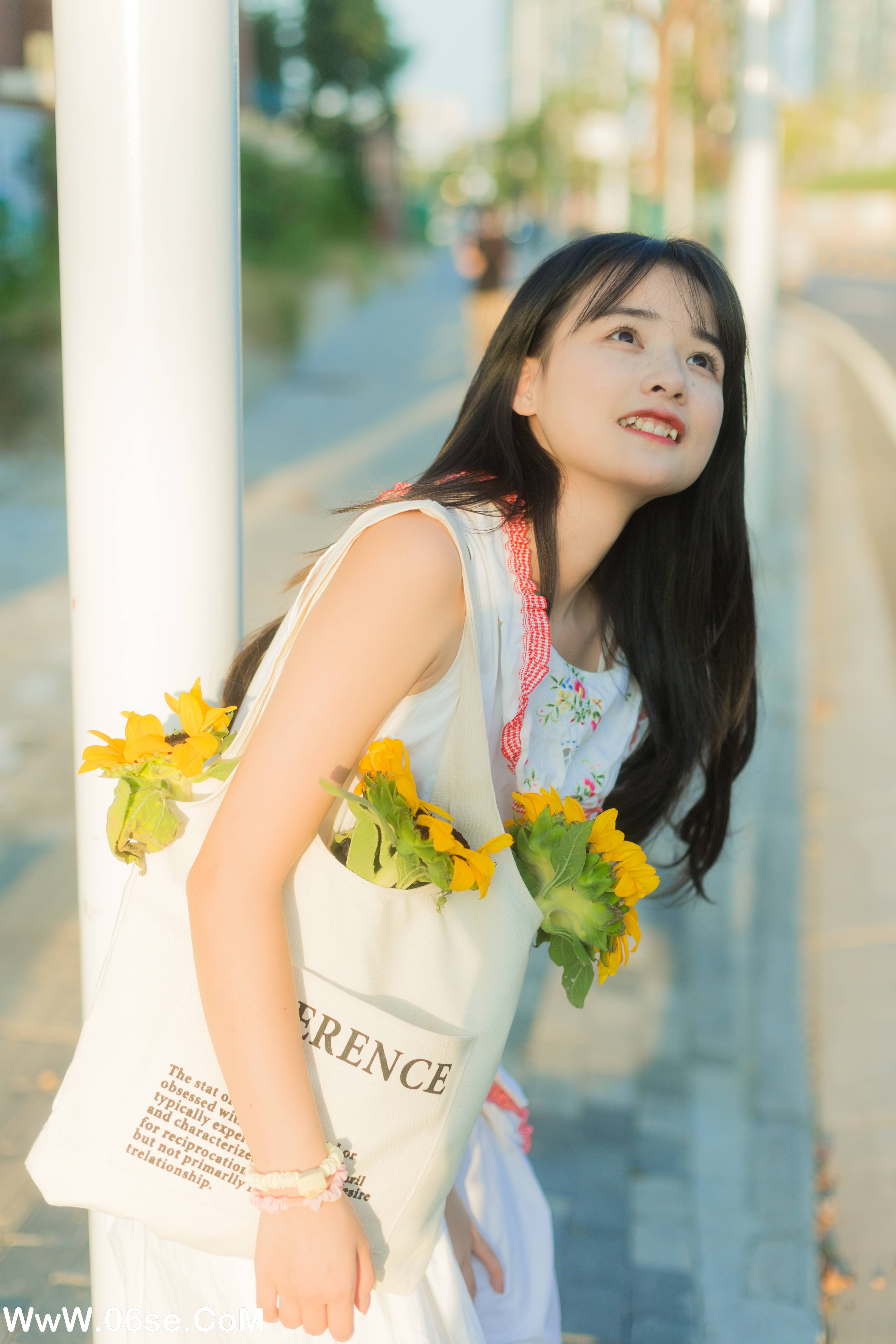 图片[18]-[YITUYU艺图语]2022.10.20 飞奔向你 小怡妹妹cute[35+1P／282MB]-六色网
