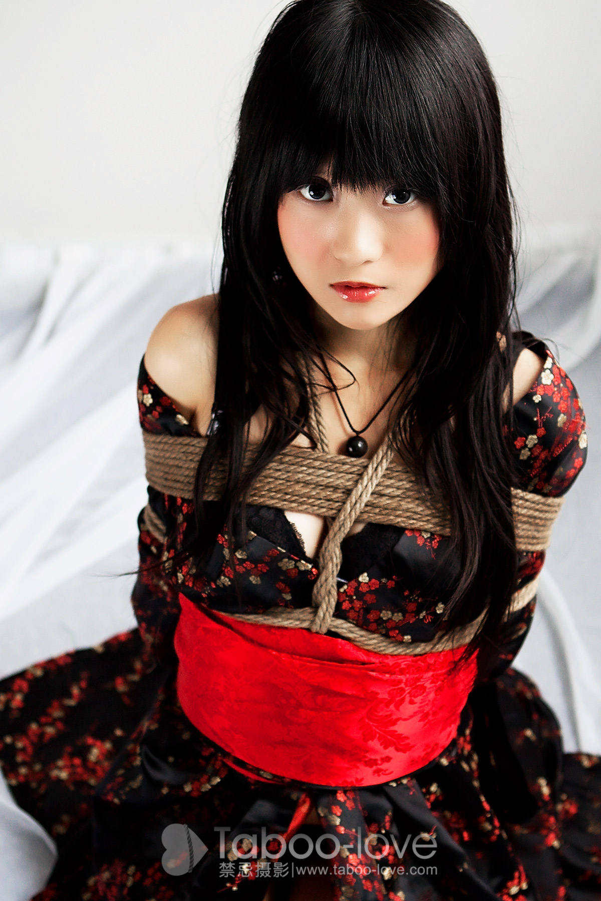 [Image: 500d99909920fb4e357ee.jpg]