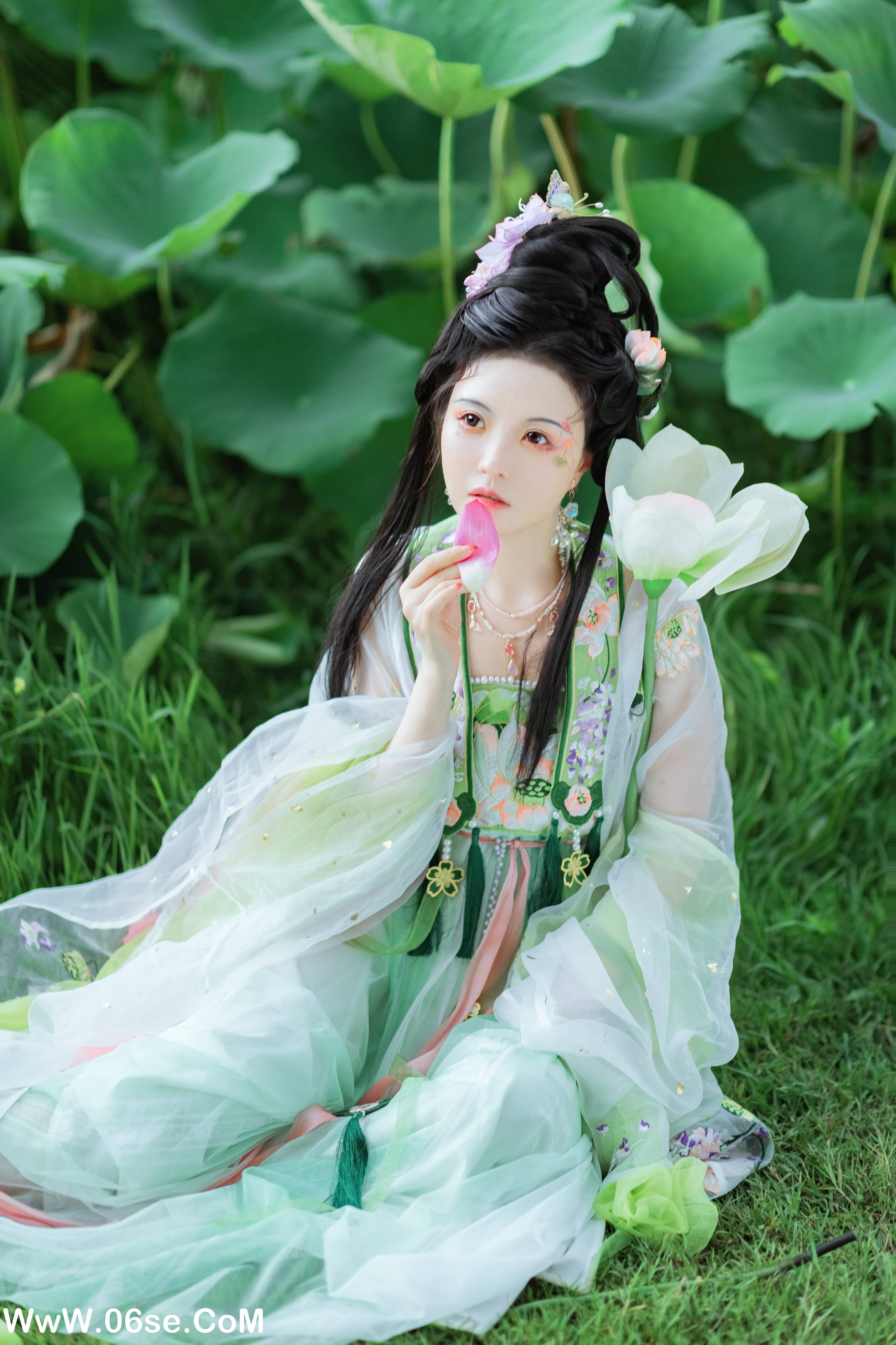 图片[24]-[YITUYU艺图语]2022.09.22 采莲曲 璐璐haley[26+1P／283MB]-六色网