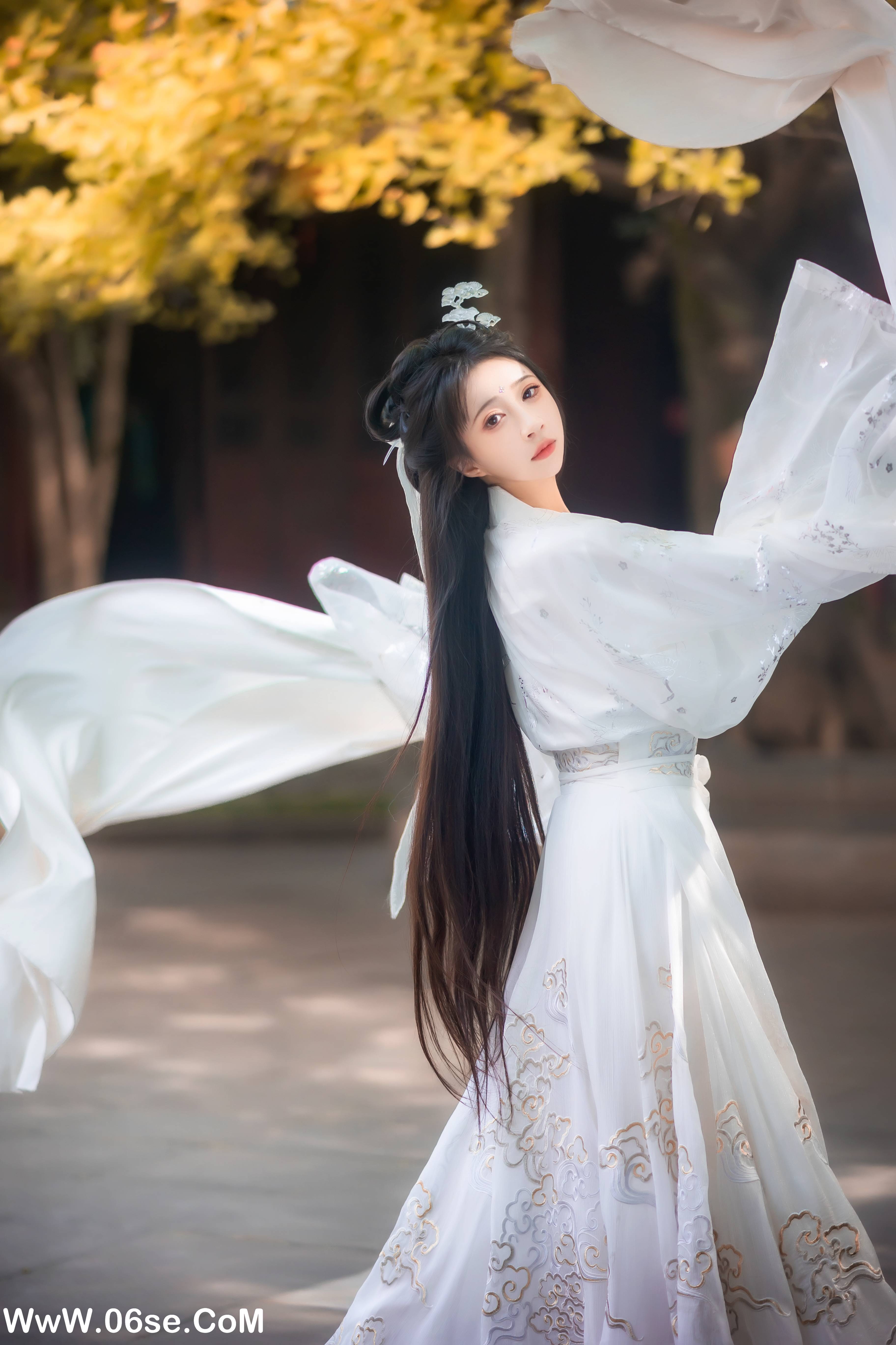 图片[5]-[YITUYU艺图语]2022.11.23 白衣渡我 -绮罗生的小苏苏-[33+1P／257MB]-六色网