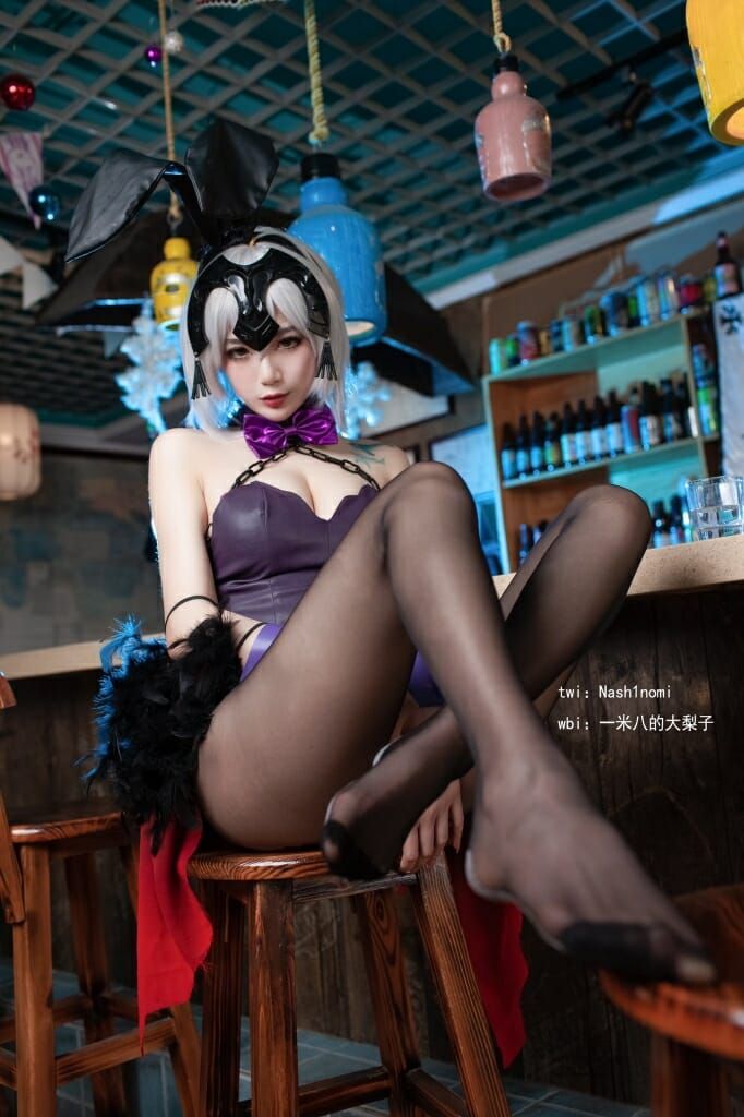 一米八的大梨子-黑贞四套[58P] 5
