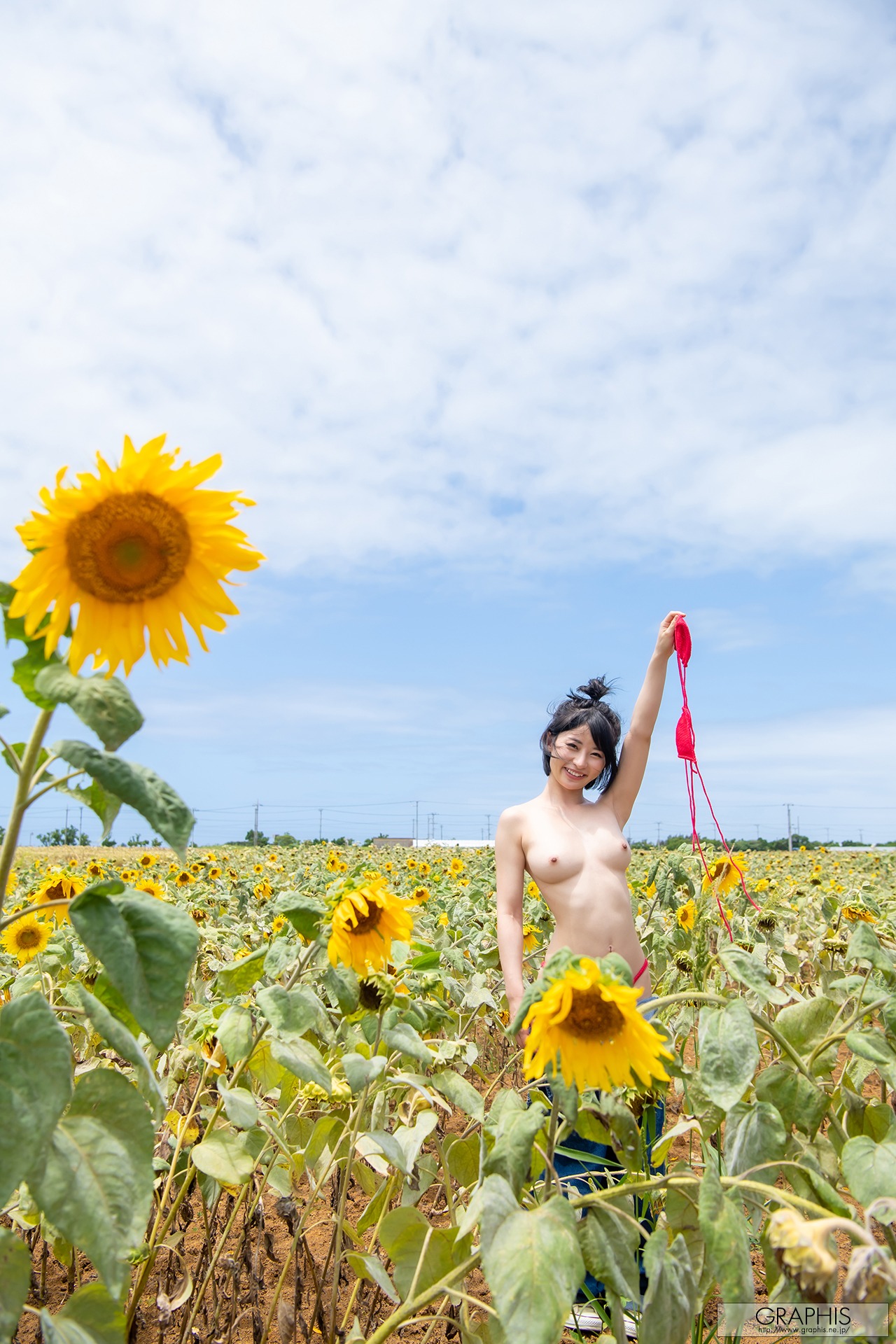 [Graphis] Gals - Mei Miyajima 宮島めい blooming  141P 103