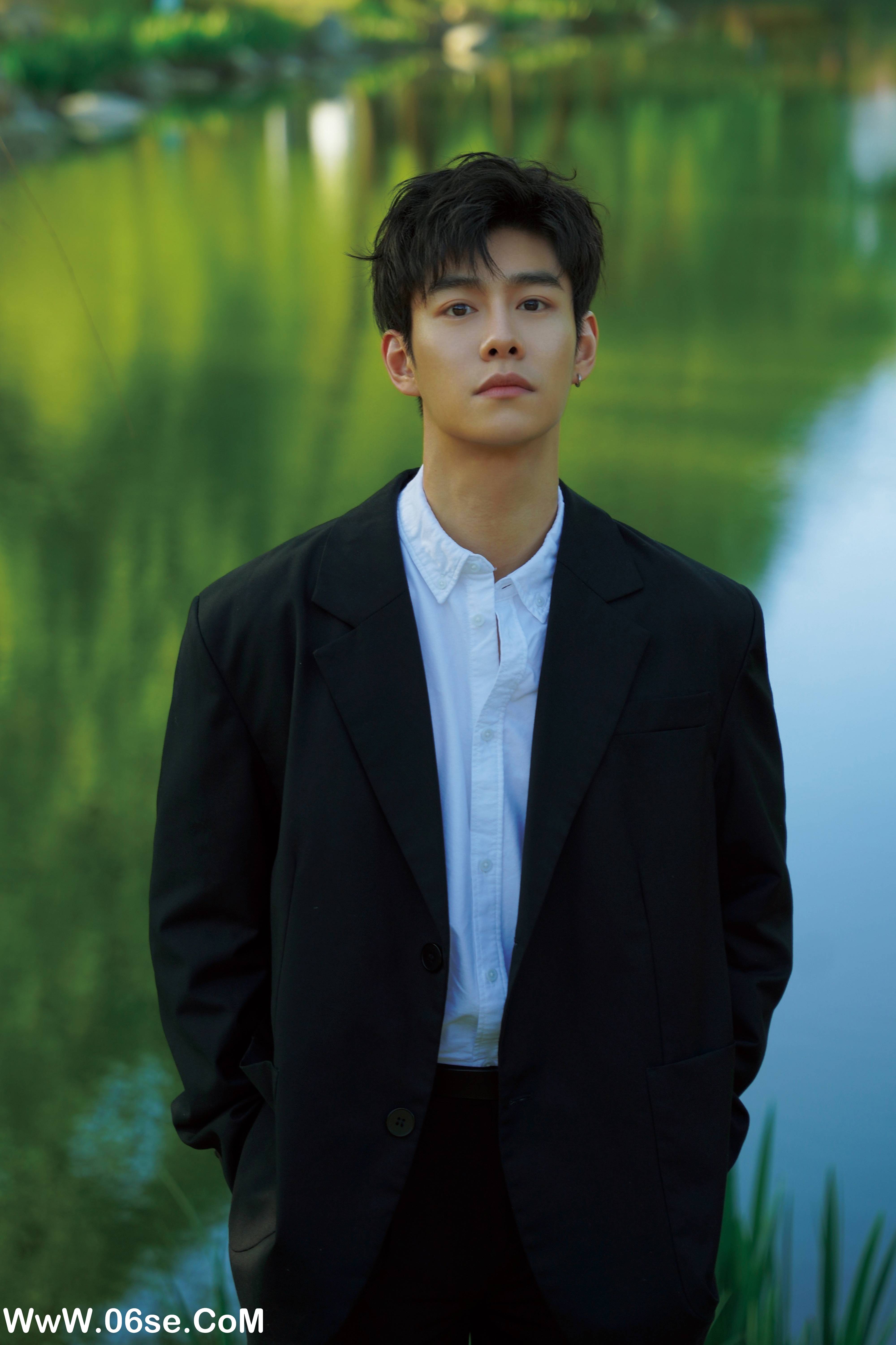 图片[21]-[YITUYU艺图语]2022.07.30 长夜将至 娄鸣_[26+1P／195MB]-六色网
