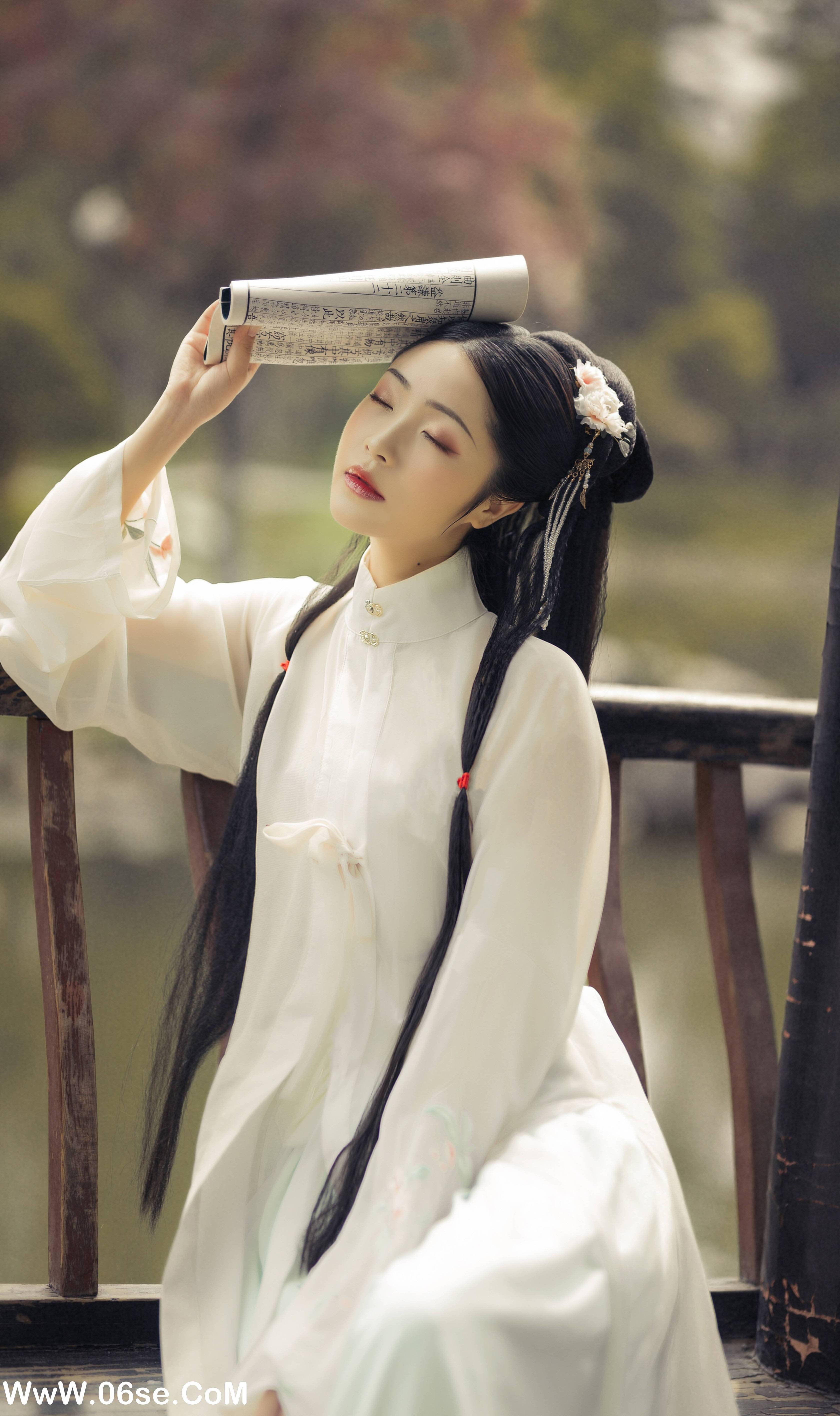 图片[14]-[YITUYU艺图语]2022.08.19 庭院深几许 胡毛毛斯基[20+1P／195MB]-六色网
