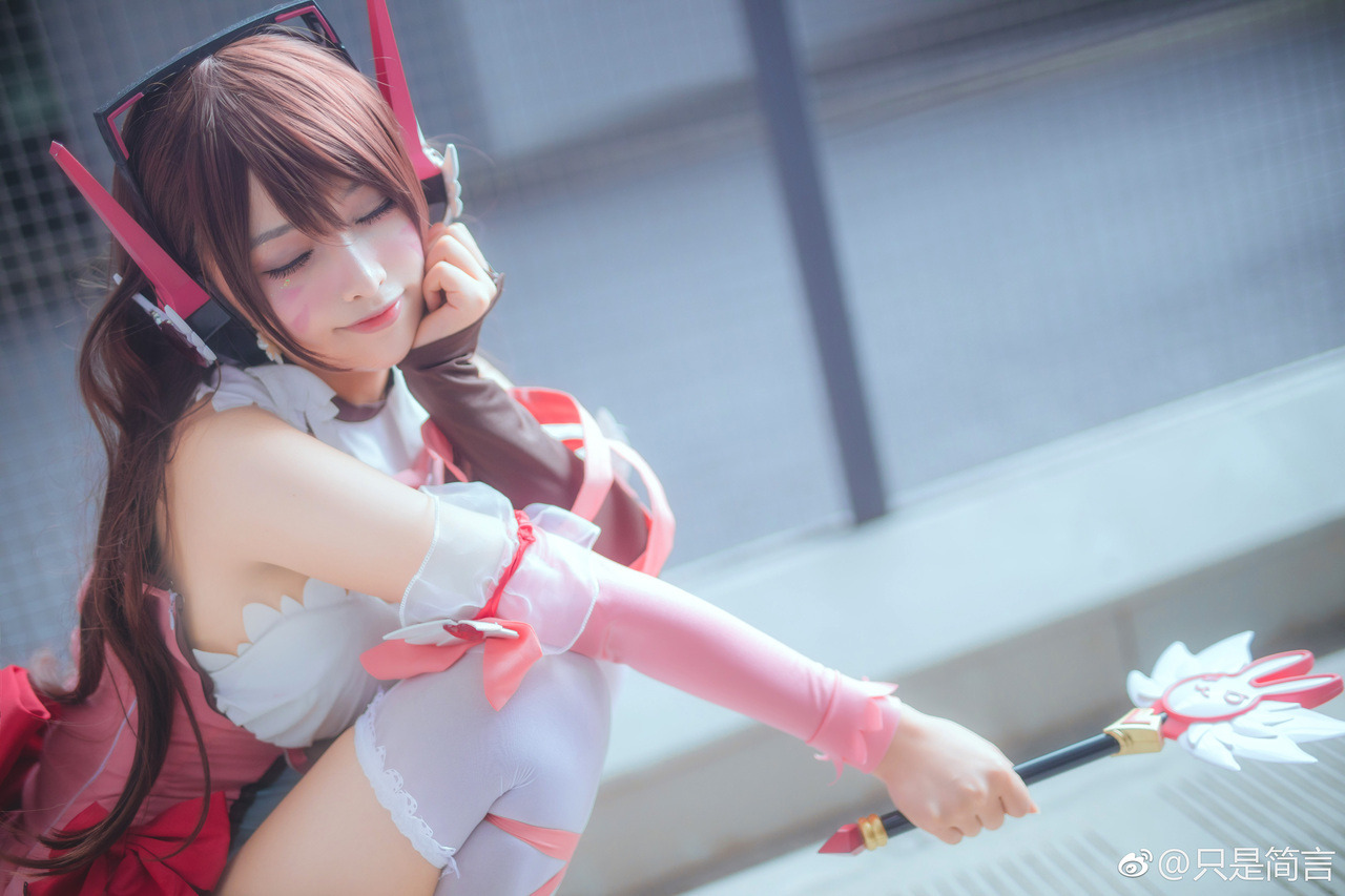 只是简言 Cosplay Magica D.Va 2