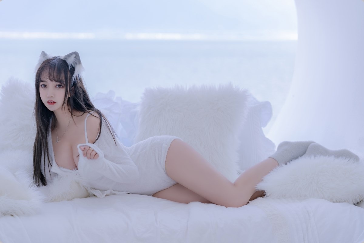 [Cos]过期米线线喵 - 小白狼[56P] 18