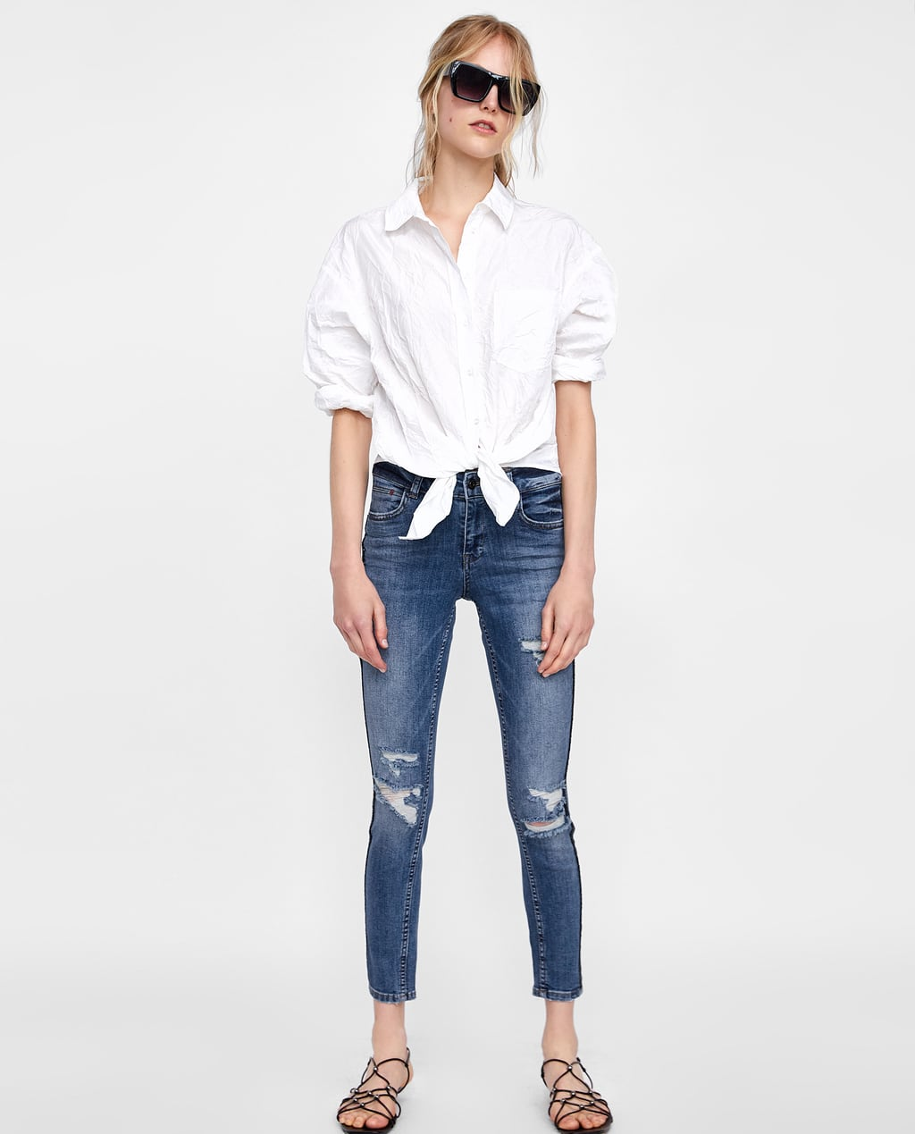 Модные джинсы 2023 женские. Джинсы женские 2023. Самые модные джинсы 2023 женские.