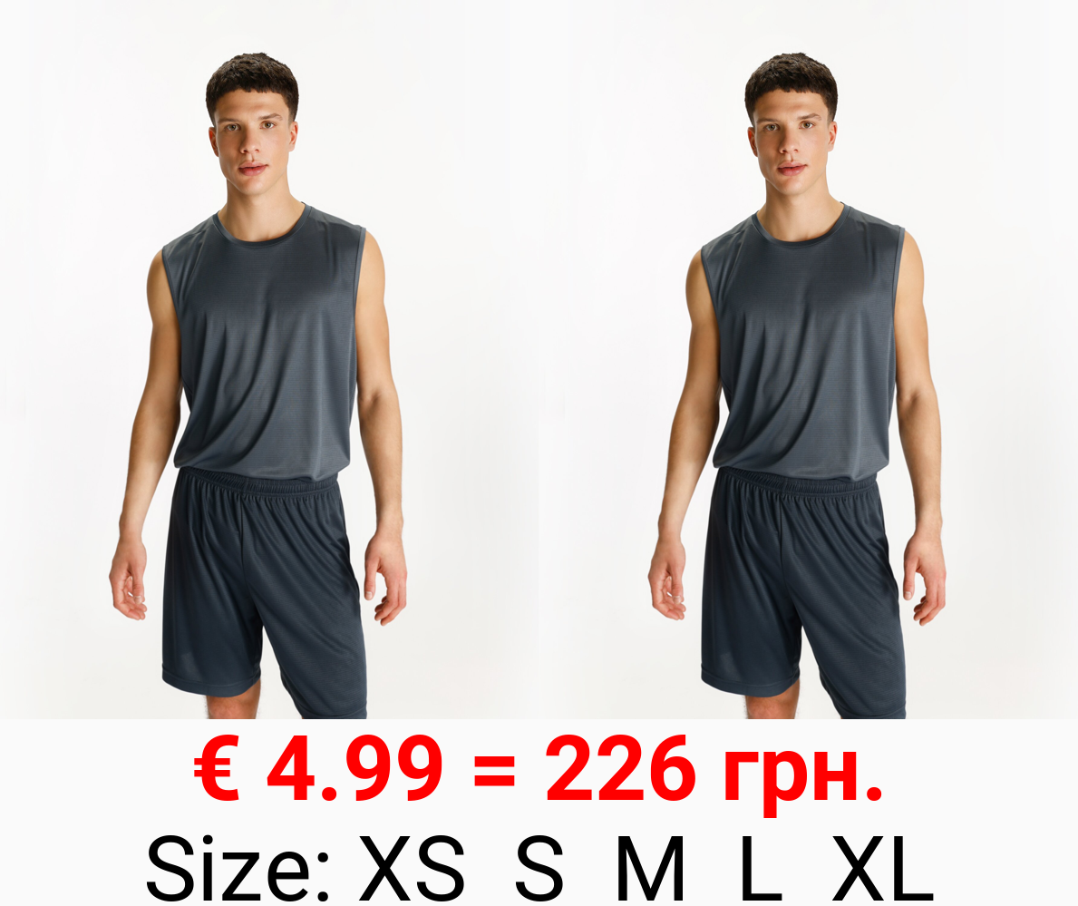 Bermuda sports shorts