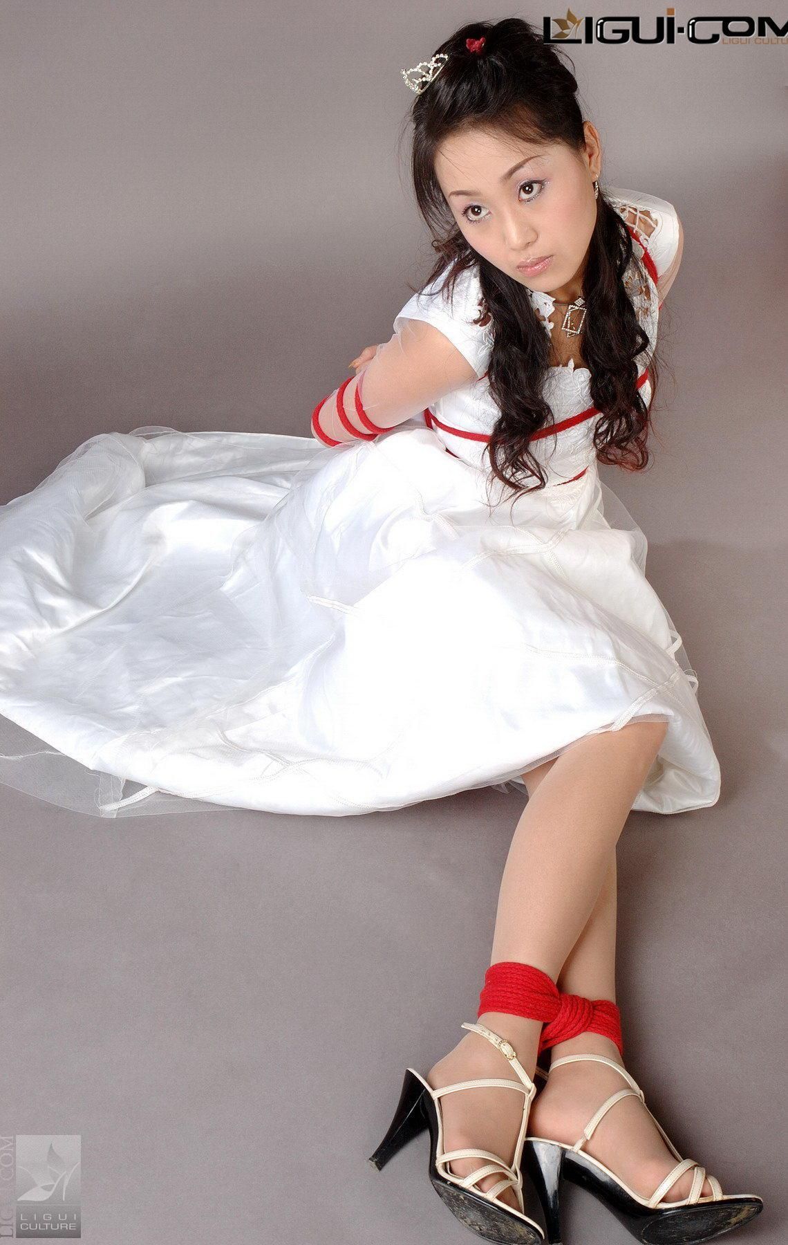 [Image: 537d937b8a6173361b554.jpg]
