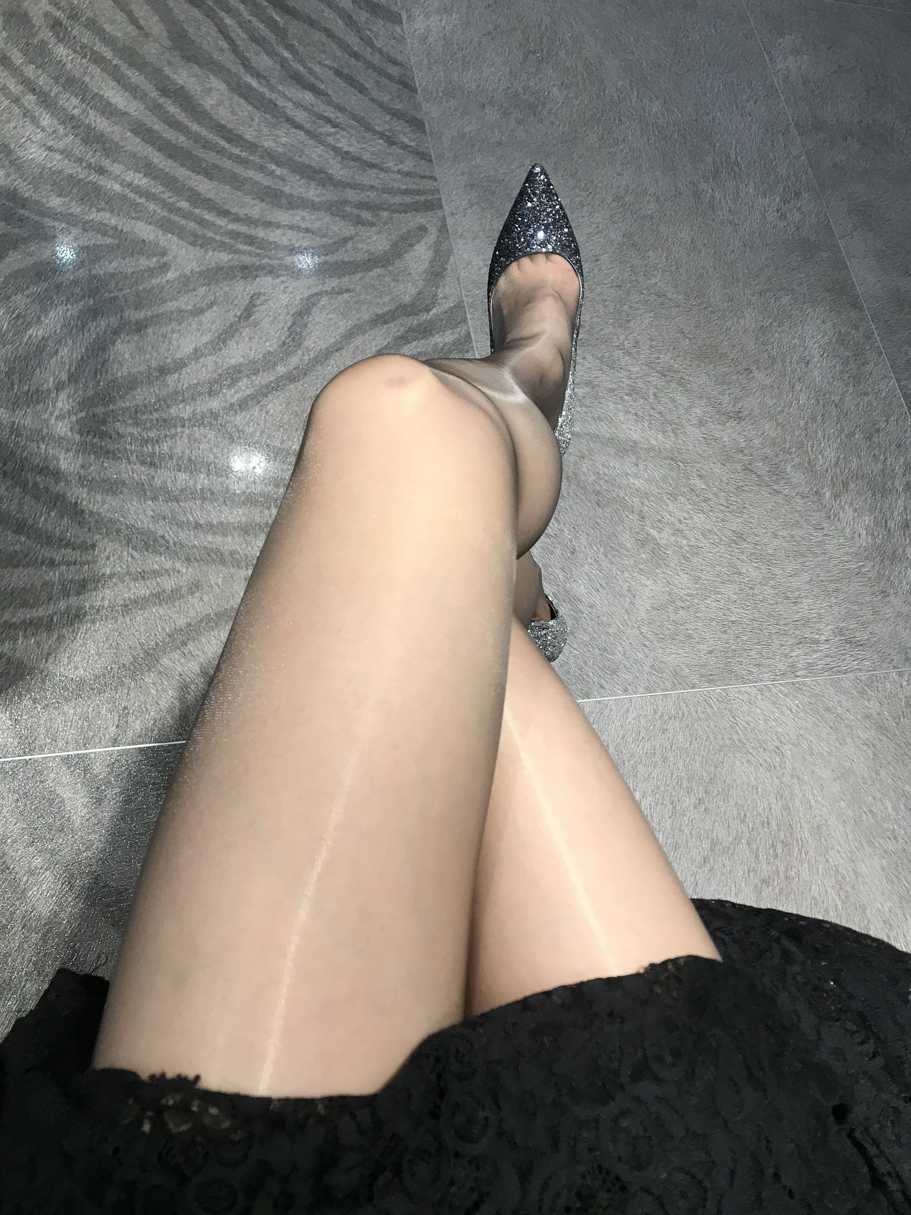 [福利COS]_丝足博主麋鹿_Monroe_2020.05.14_名媛黑丝-写真图集共30P 7