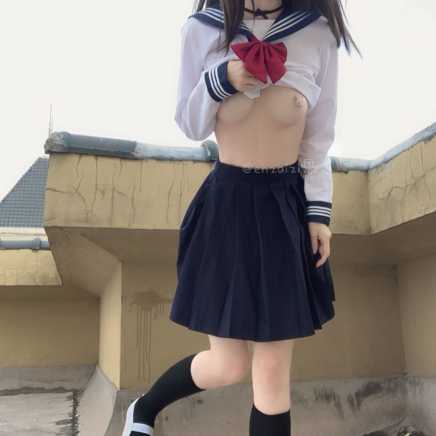 恩崽-天台水手服 62