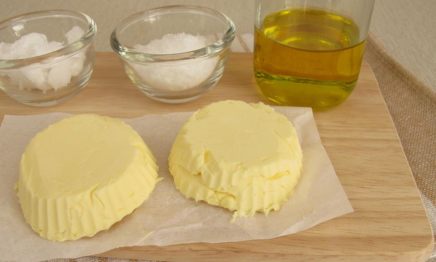 Тест сливочного масла в домашних условиях. Масло сливочное. Масло сливочное и растительное. Масло сливочное и подсолнечное. Маргарин.