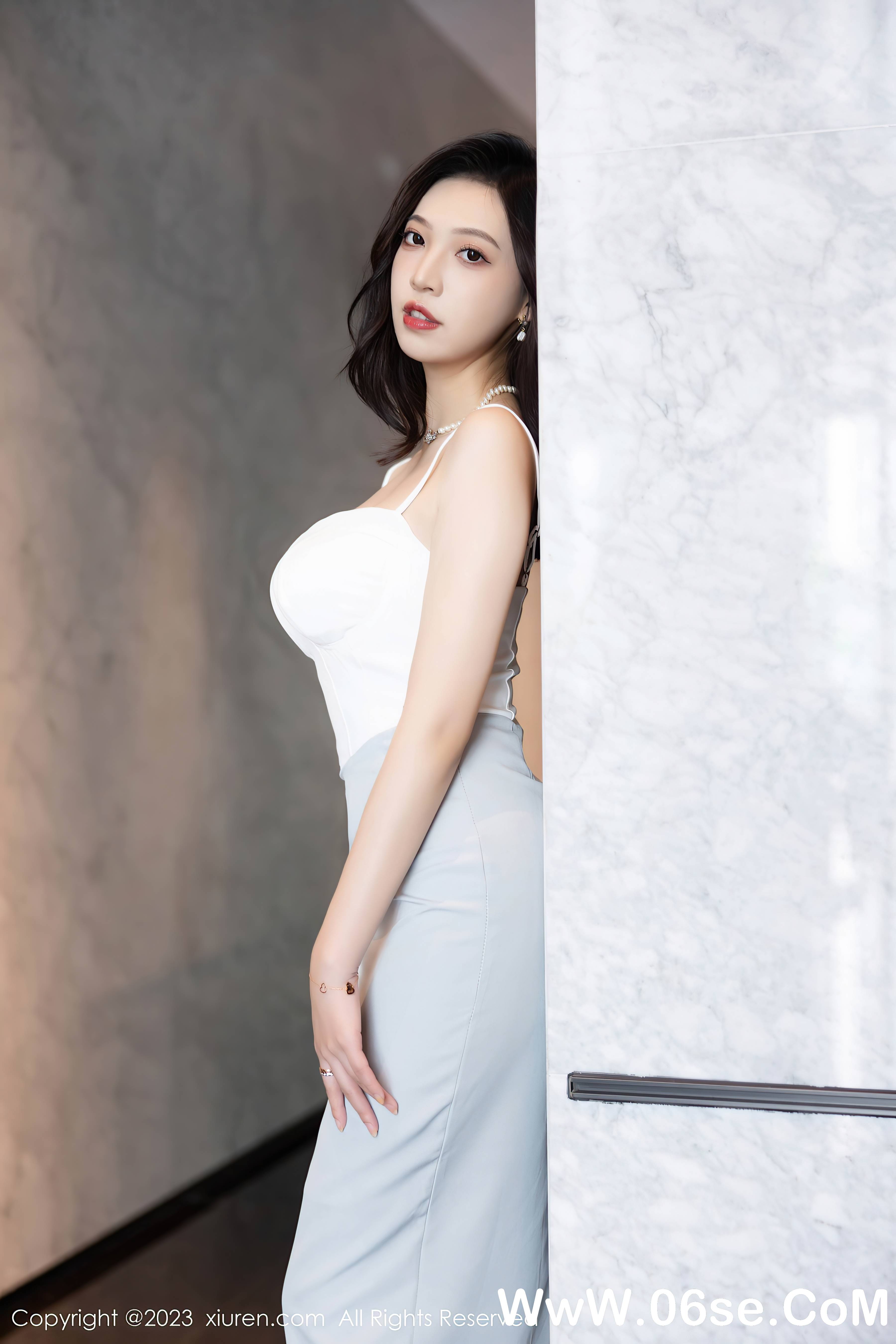 图片[6]-[XiuRen秀人网] 2023.06.12 NO.6898 郑颖姗Bev-六色网