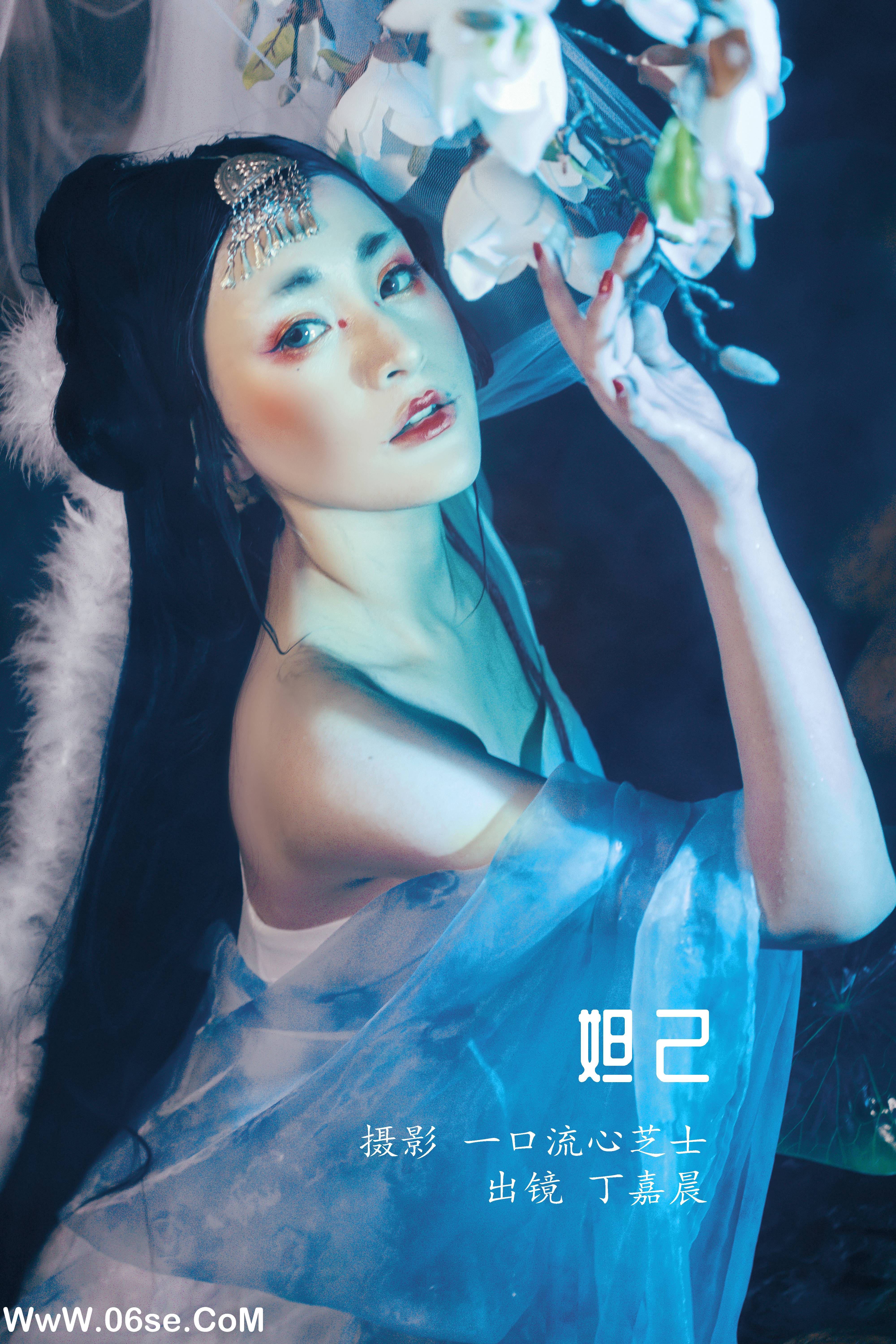 [YITUYU艺图语]2022.08.23 妲己 丁嘉晨[21+1P／520MB]-六色网