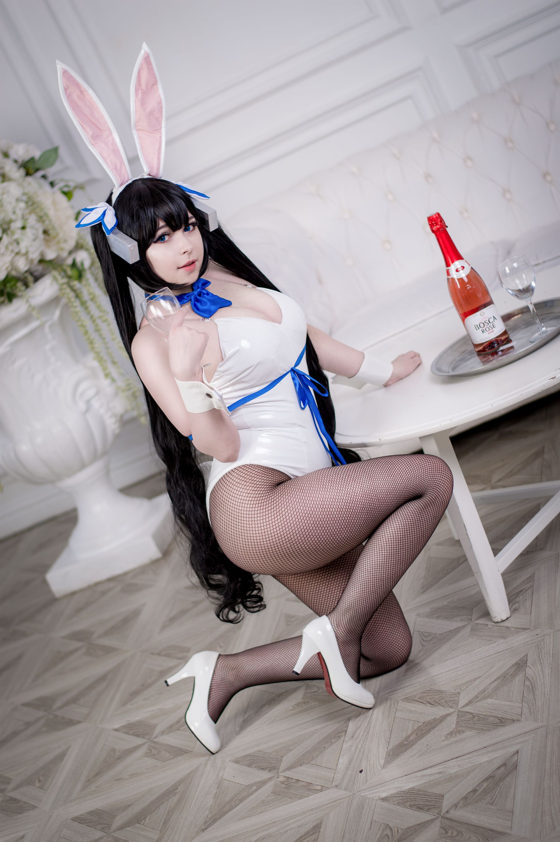 [福利COS]_Yoshinobi_-_Hestia_Bunny-写真图集共39P 6