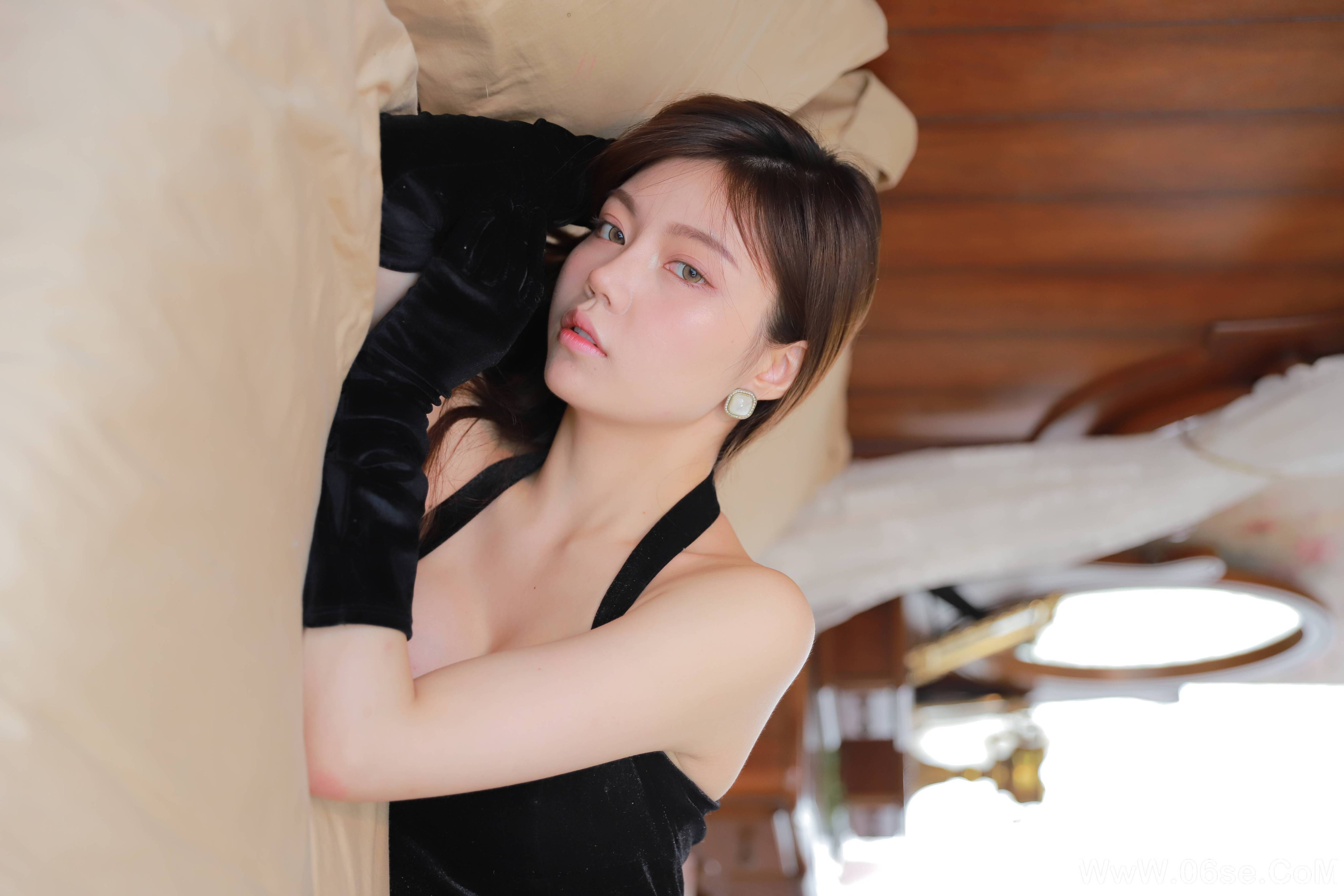 图片[21]-[YITUYU艺图语]2021.12.22 黑色晚礼服 欣艾[22+1P／149MB]-六色网